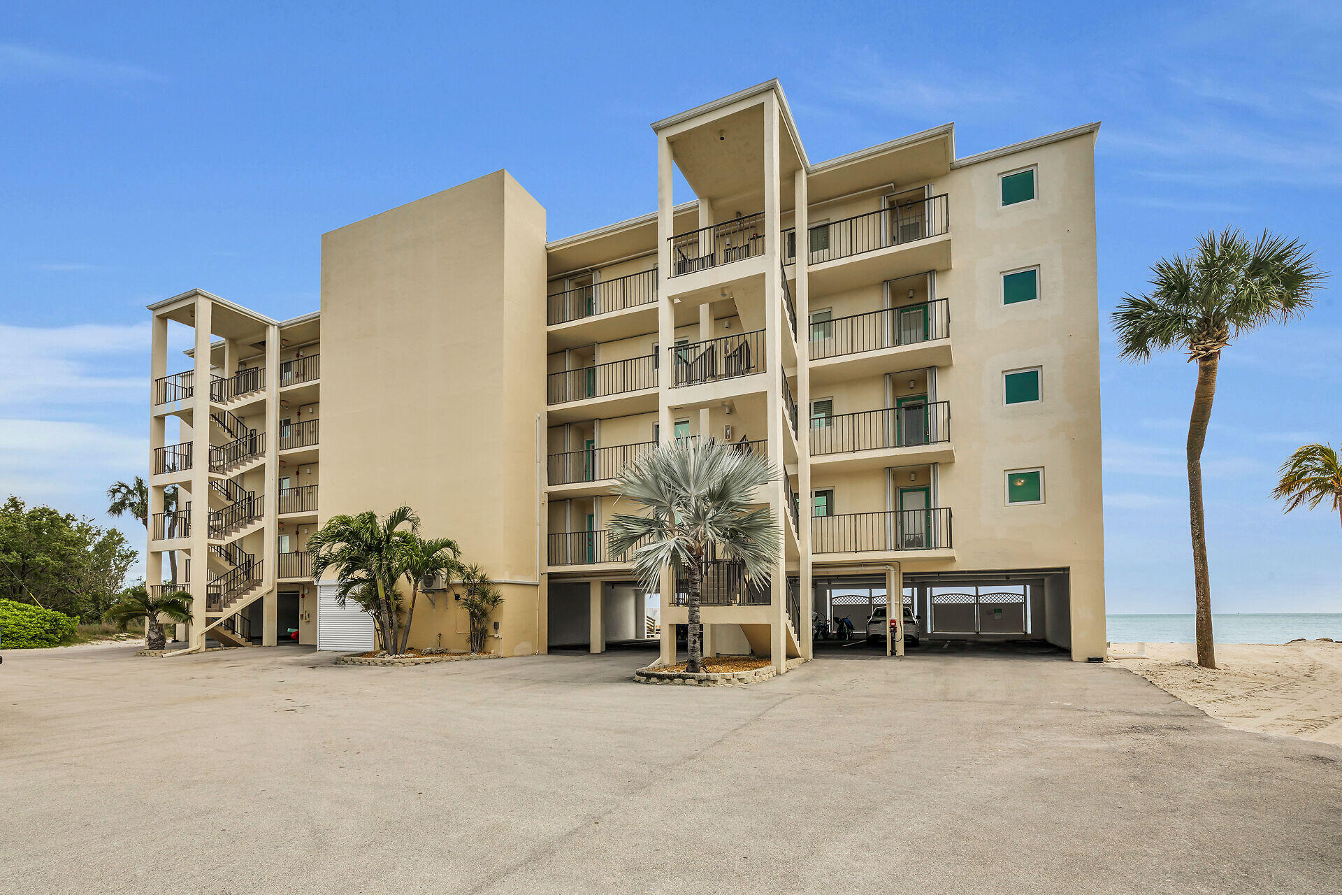 135 Coco Plum Drive, 1a Property Photo 4