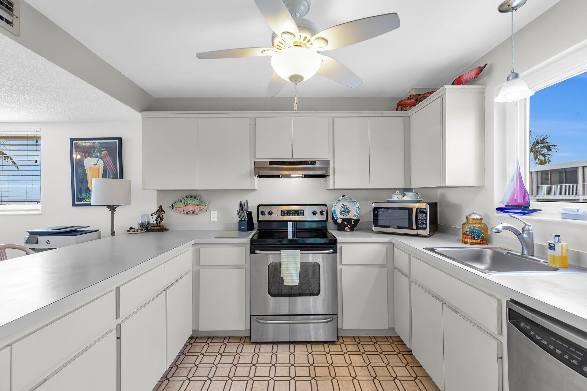 135 Coco Plum Drive, 1a Property Photo 21