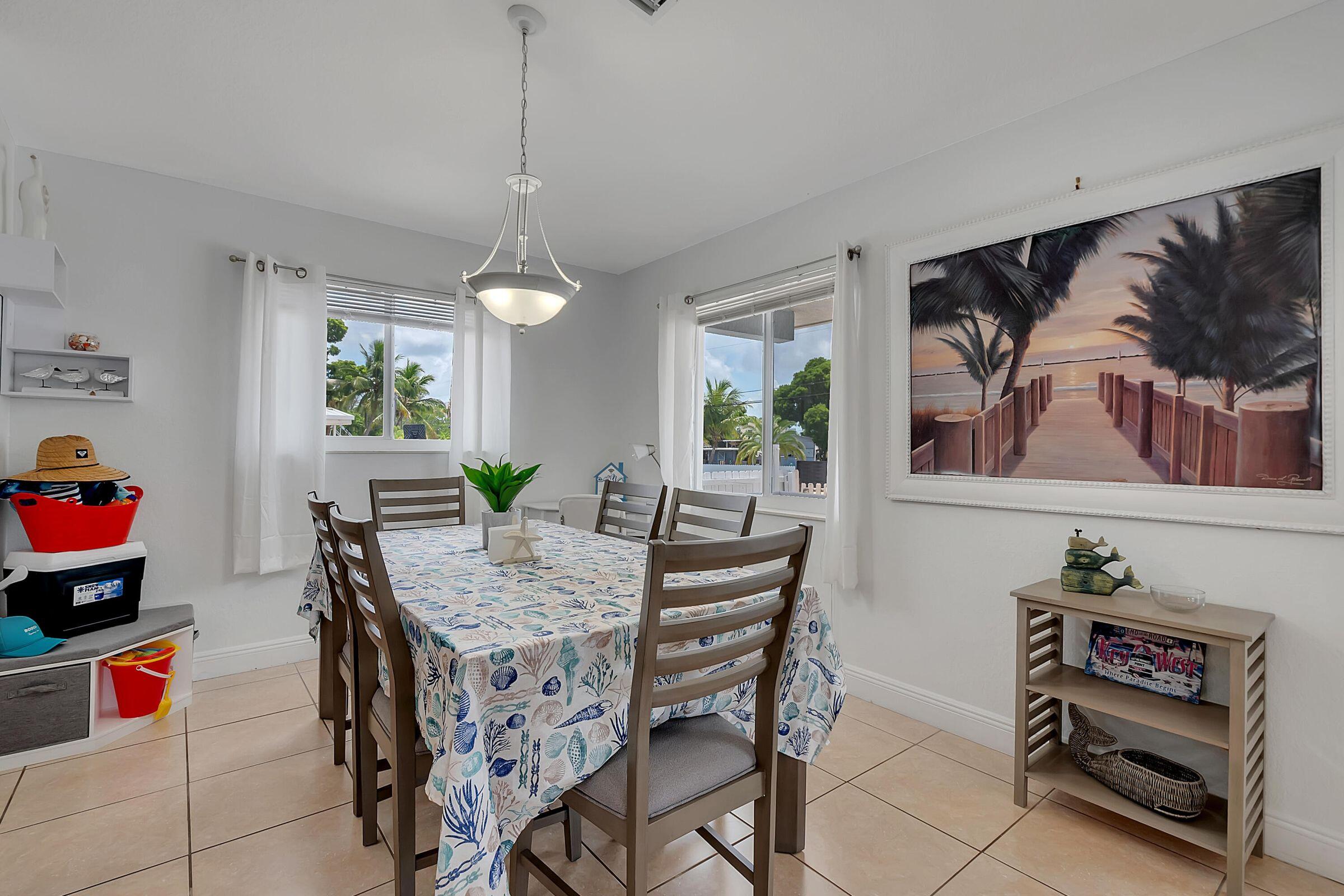 939 Plantation Road Property Photo 8