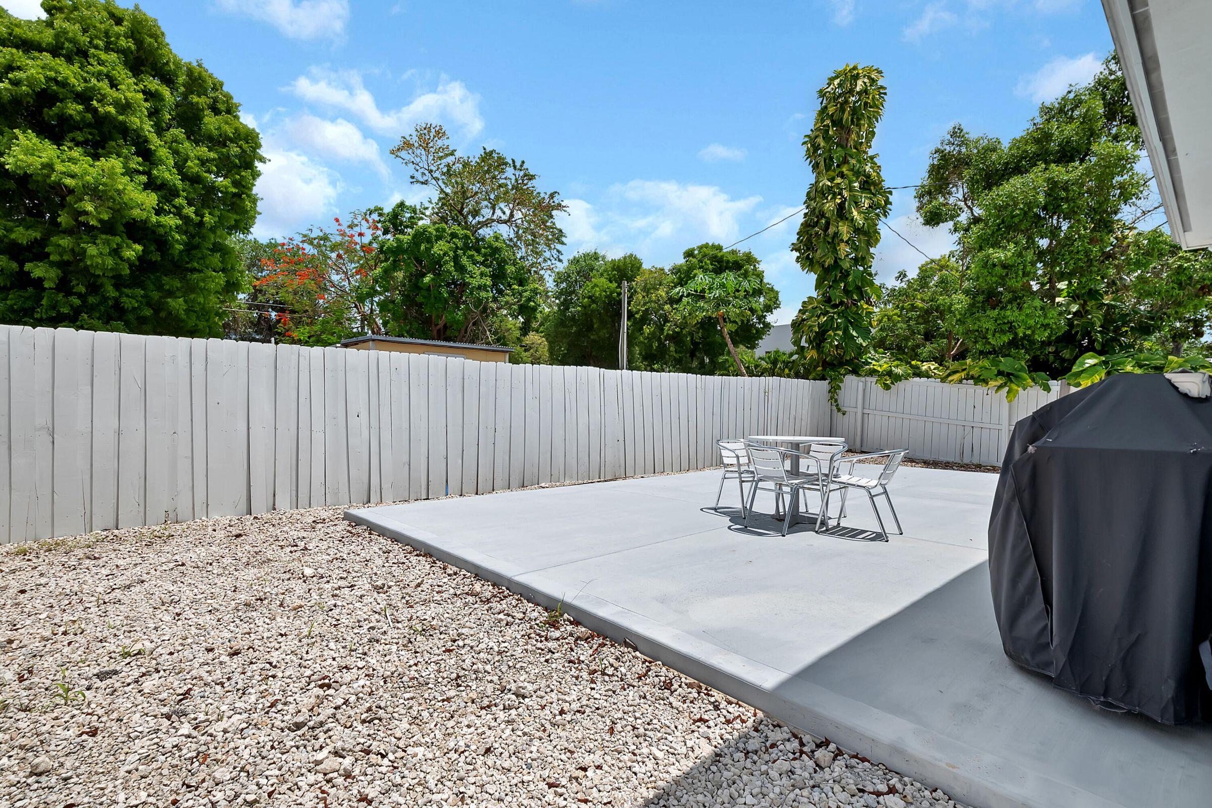 939 Plantation Road Property Photo 19