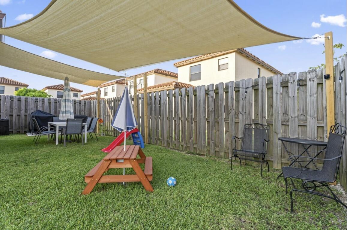 139 Ne 37 Road Property Photo 34