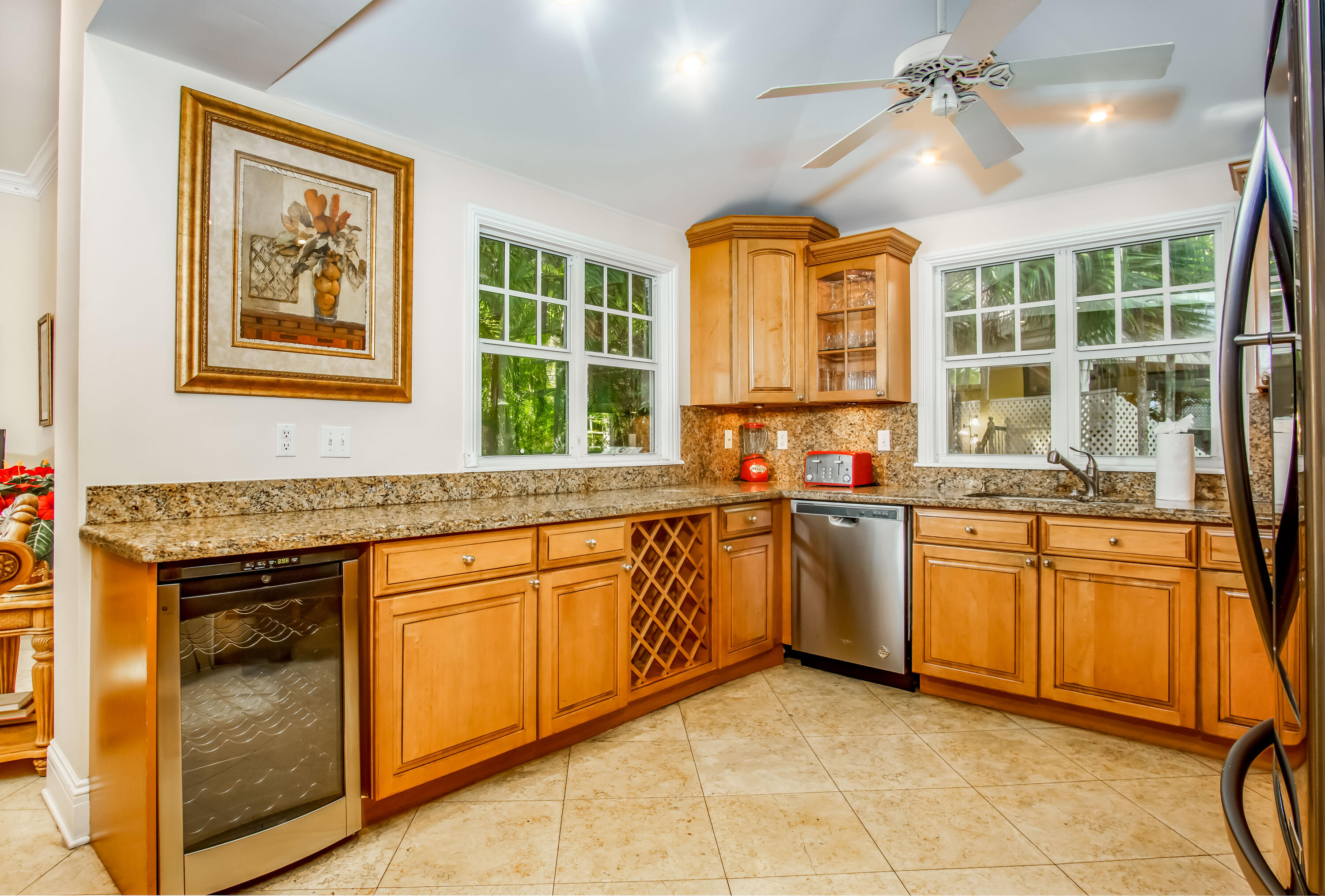 100 Admirals Lane Property Photo 8