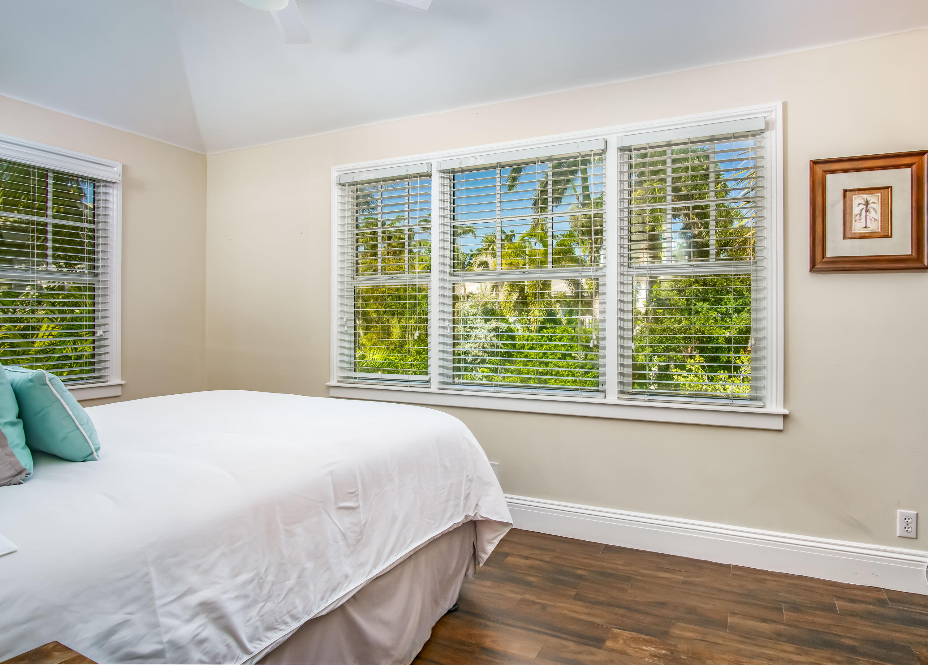 100 Admirals Lane Property Photo 17