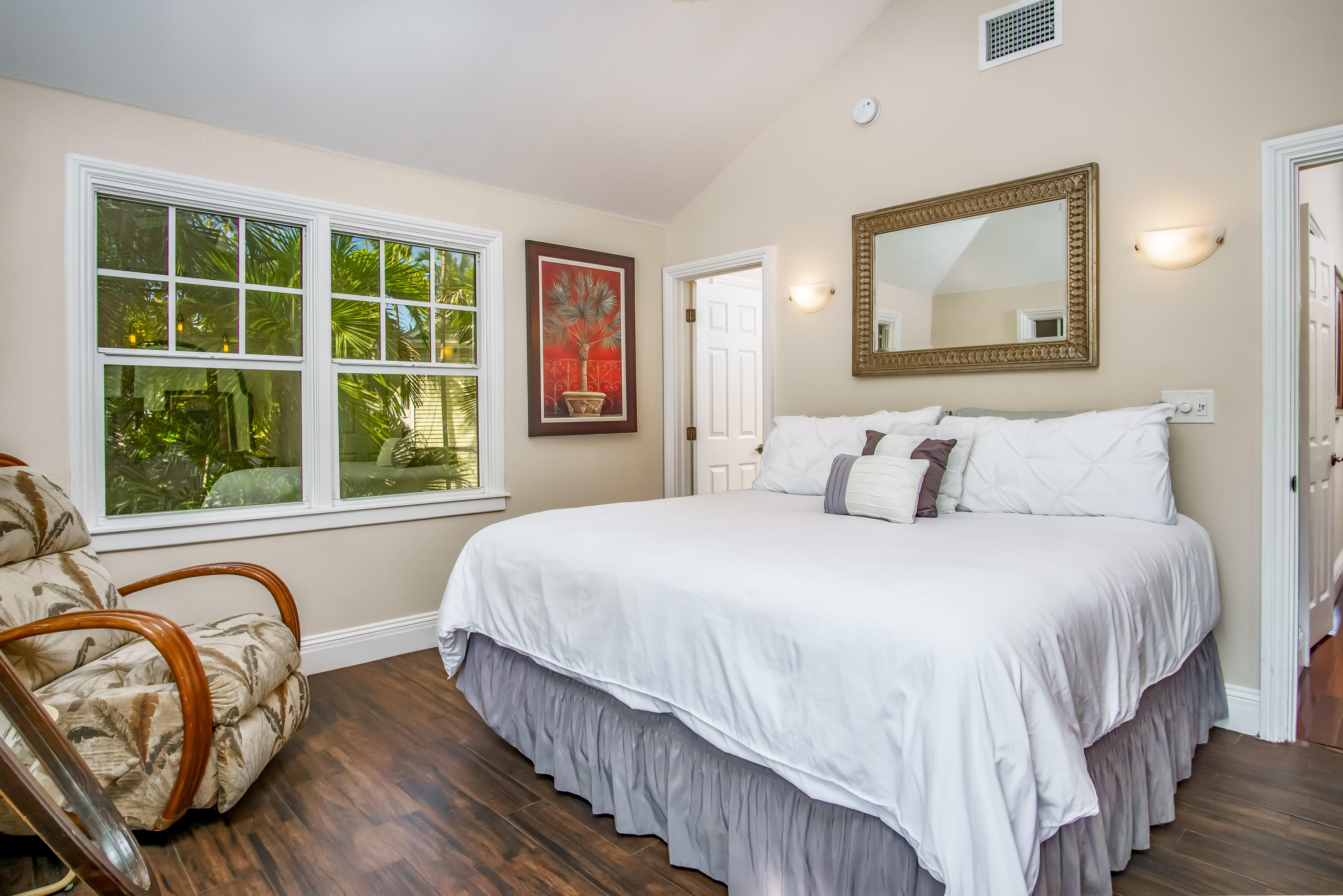 100 Admirals Lane Property Photo 24