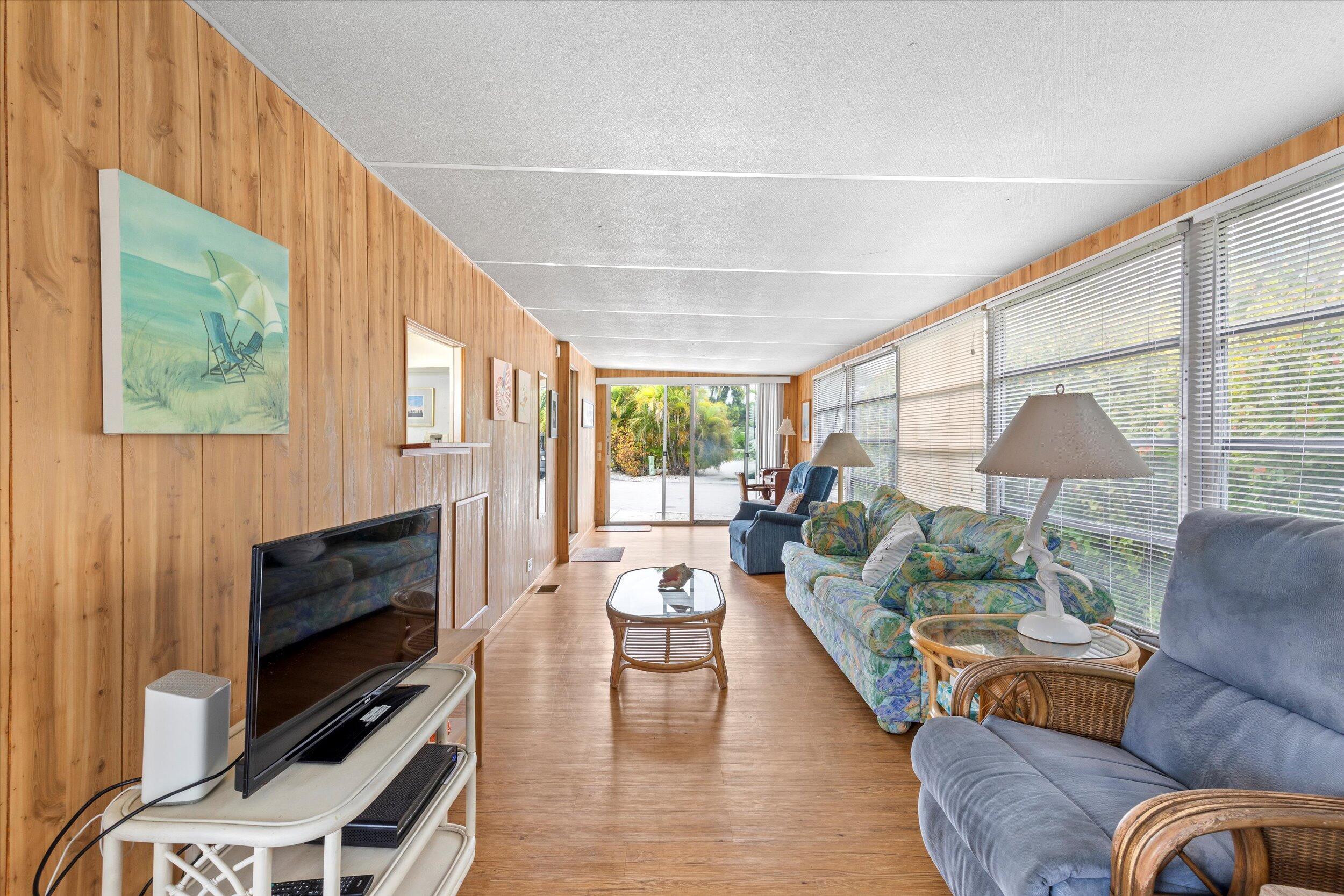 701 Spanish Main Drive 182 Property Photo 4