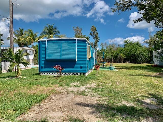 30887 Hammock Drive Property Photo 1