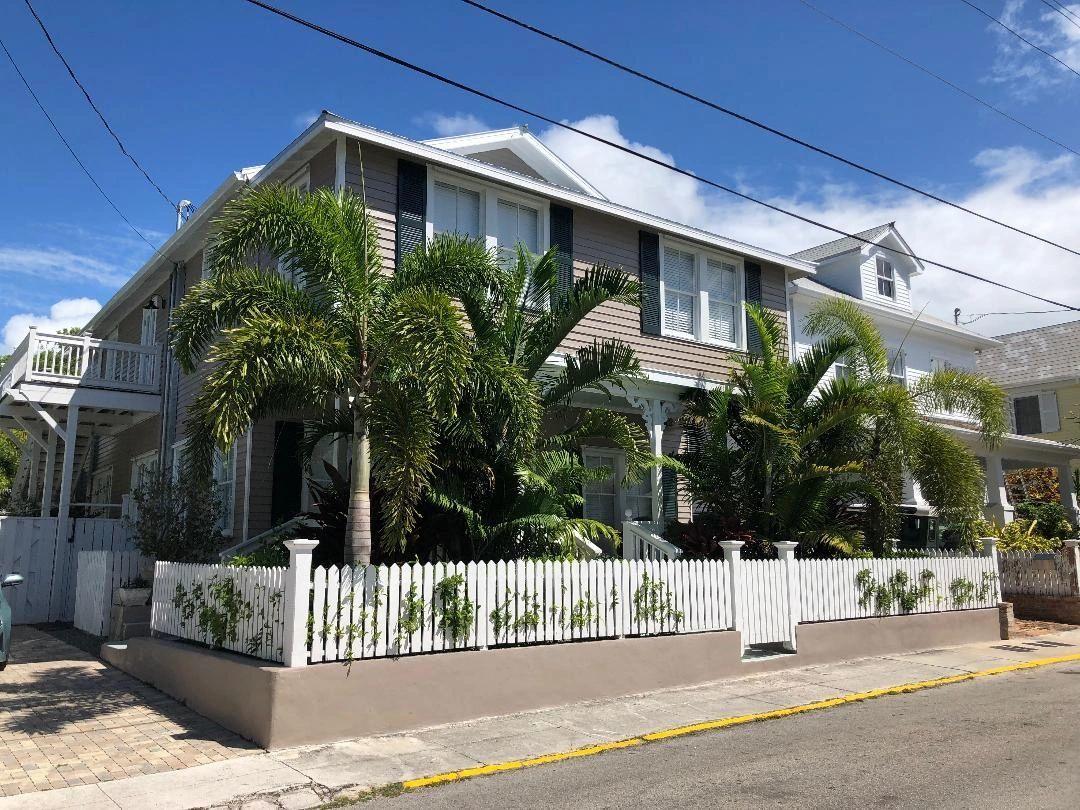 615 Angela Street Property Photo