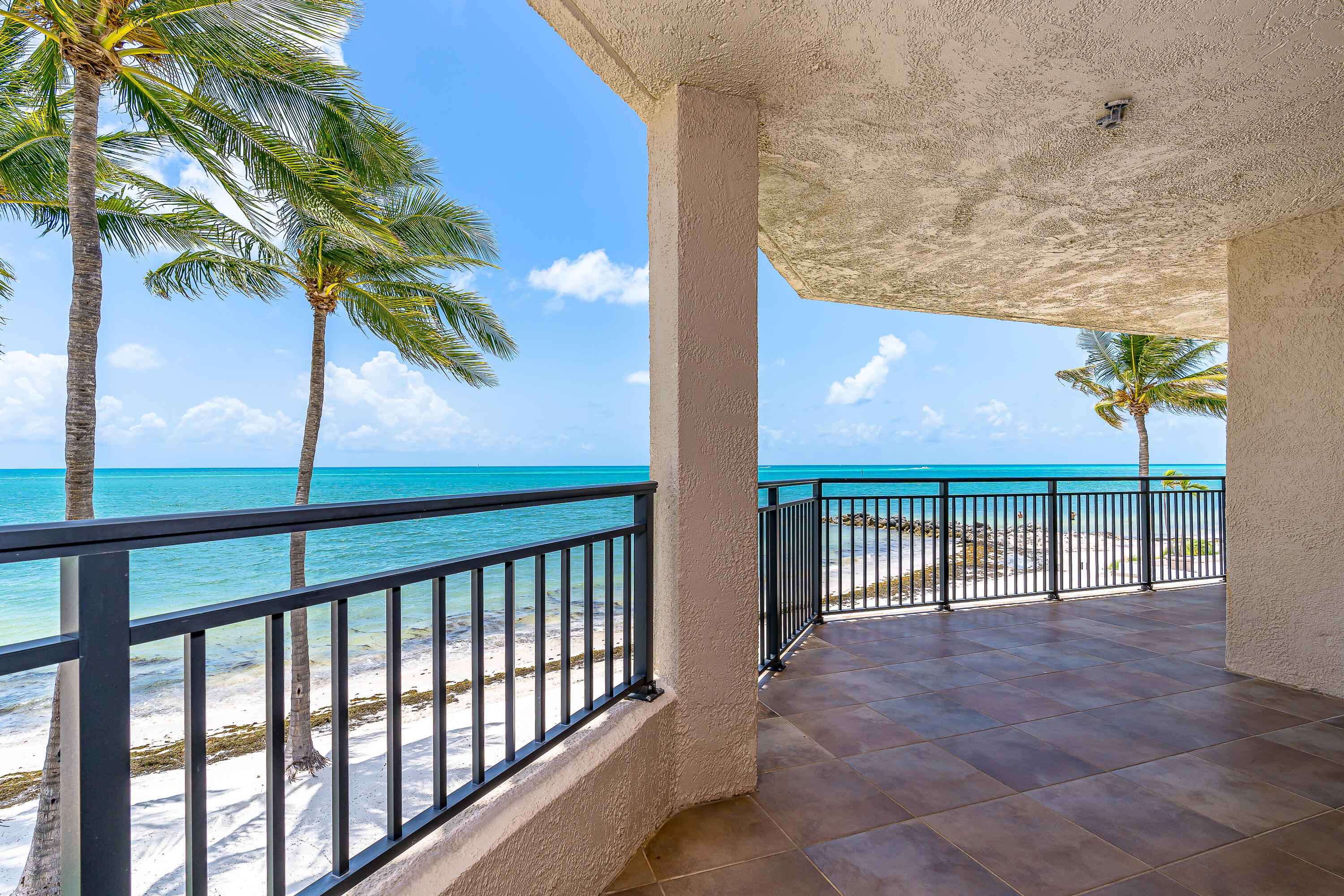 1001 W Ocean Drive, 2-203 Property Photo 4