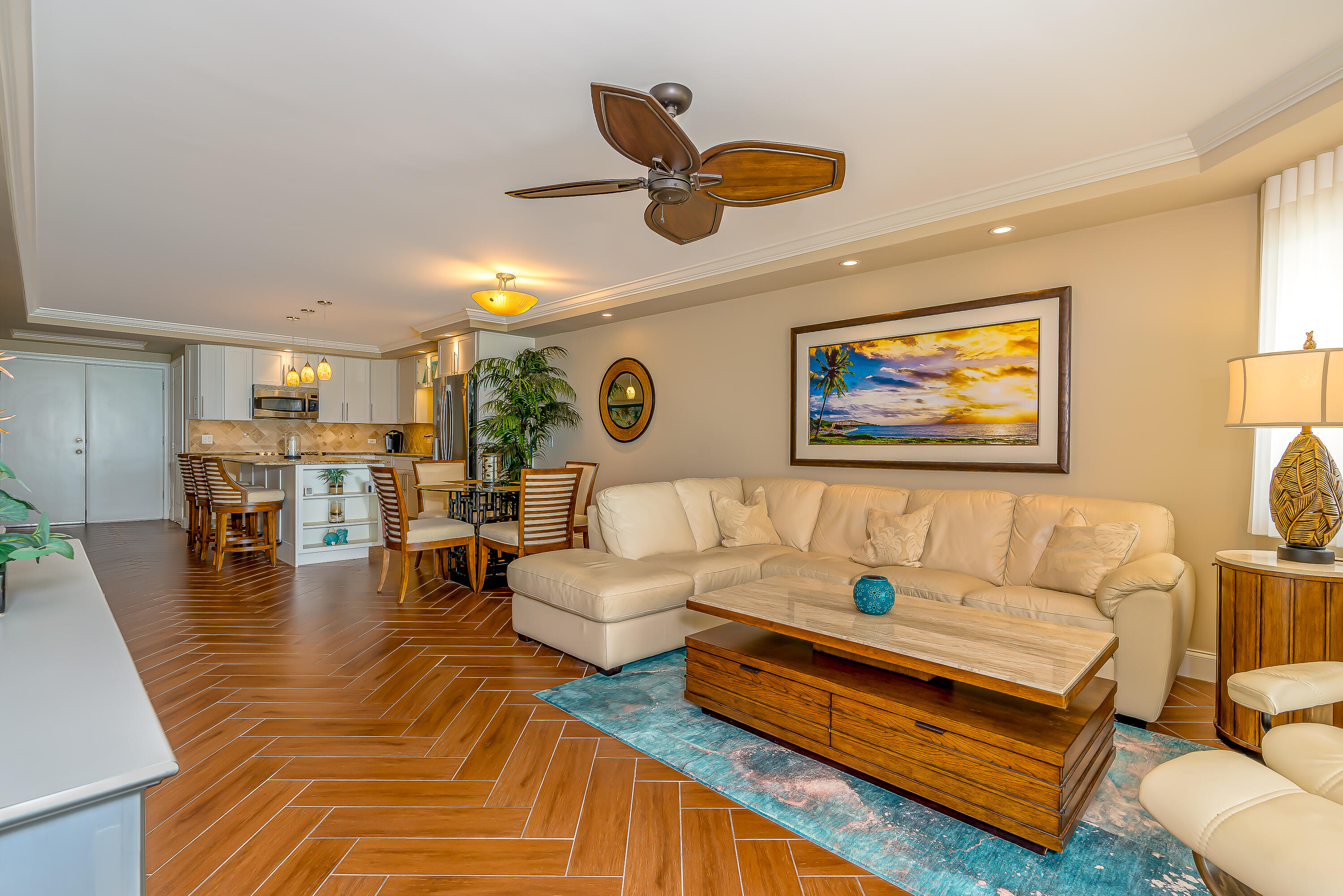 1001 W Ocean Drive, 2-203 Property Photo 6