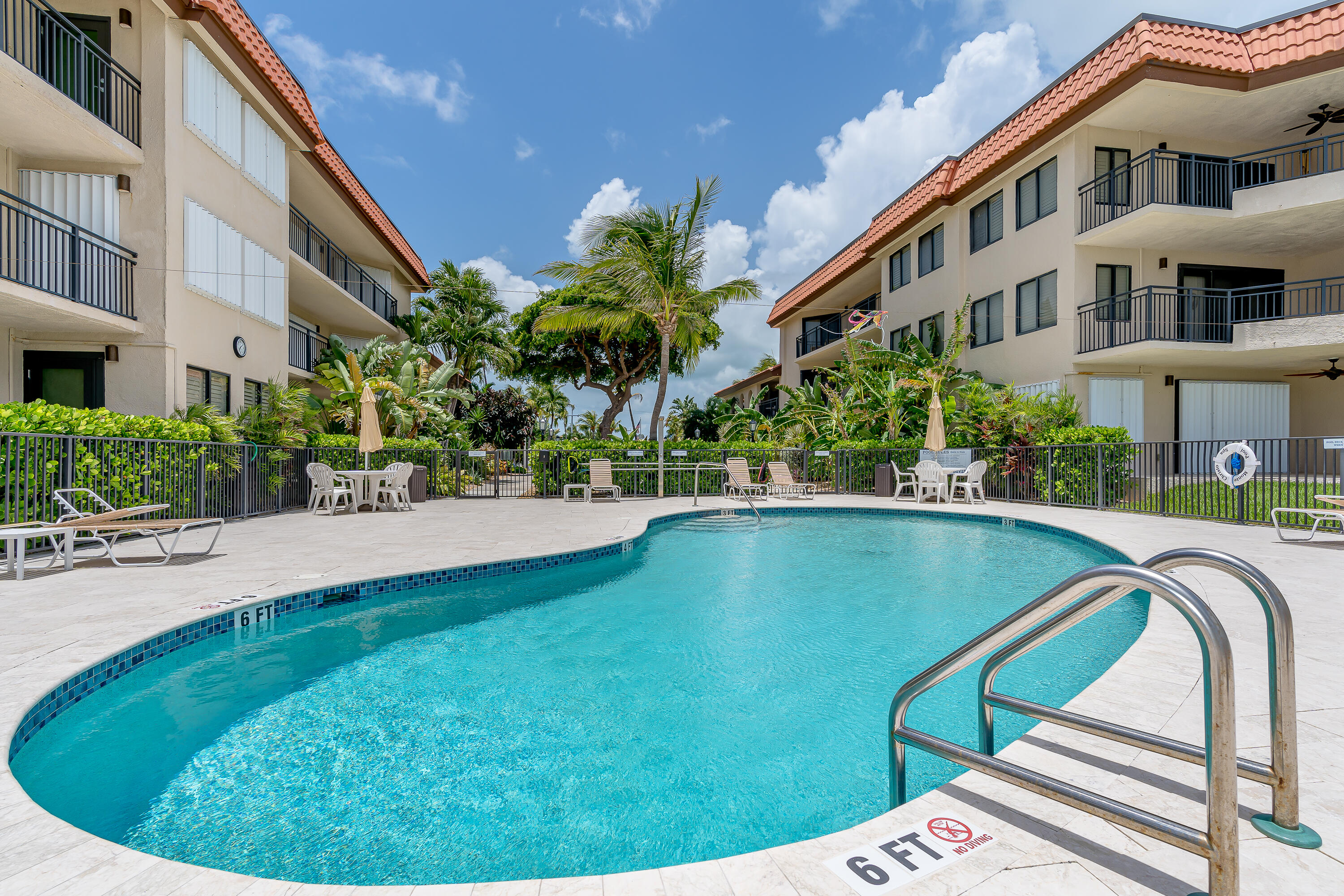 1001 W Ocean Drive, 2-203 Property Photo 32