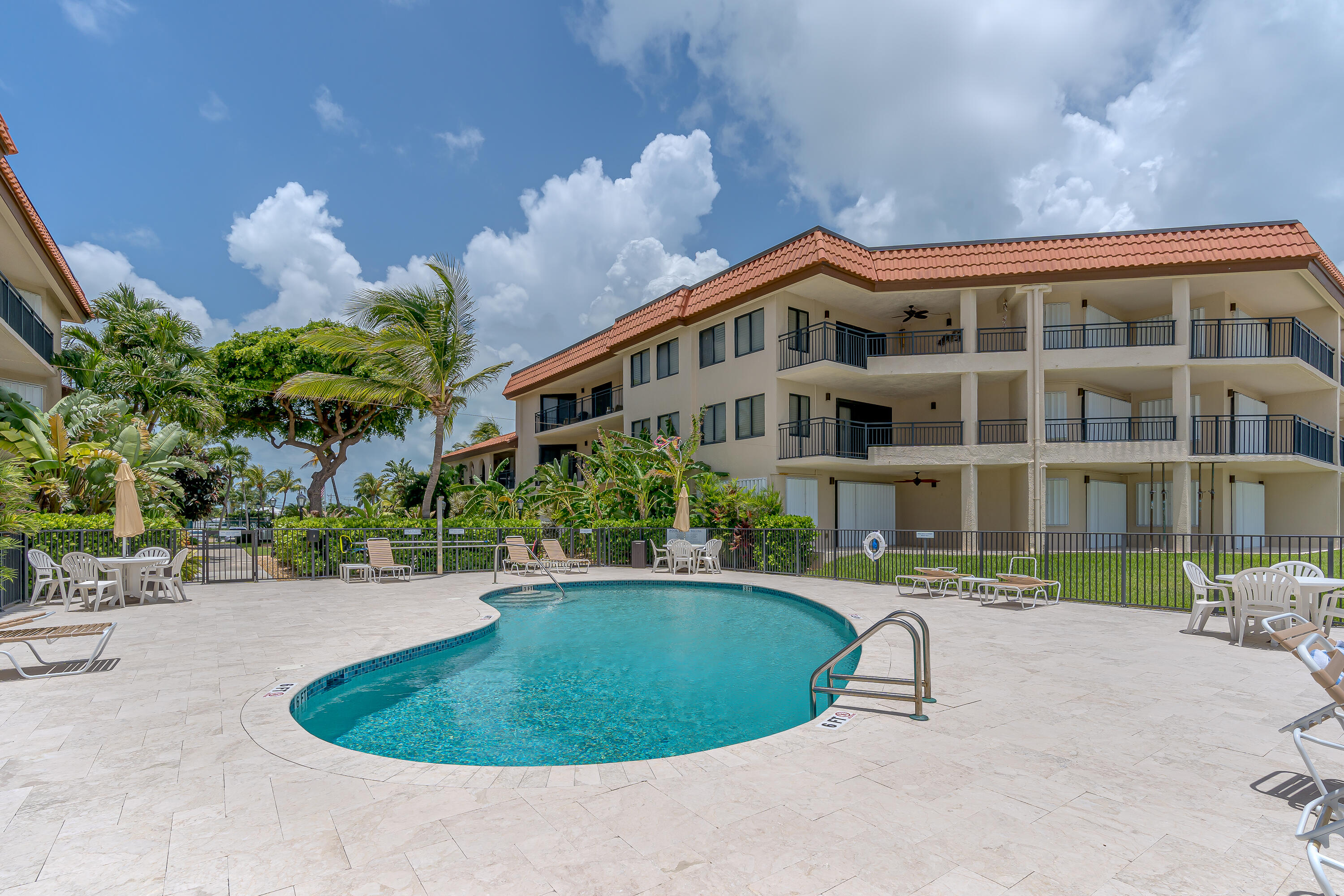 1001 W Ocean Drive, 2-203 Property Photo 36