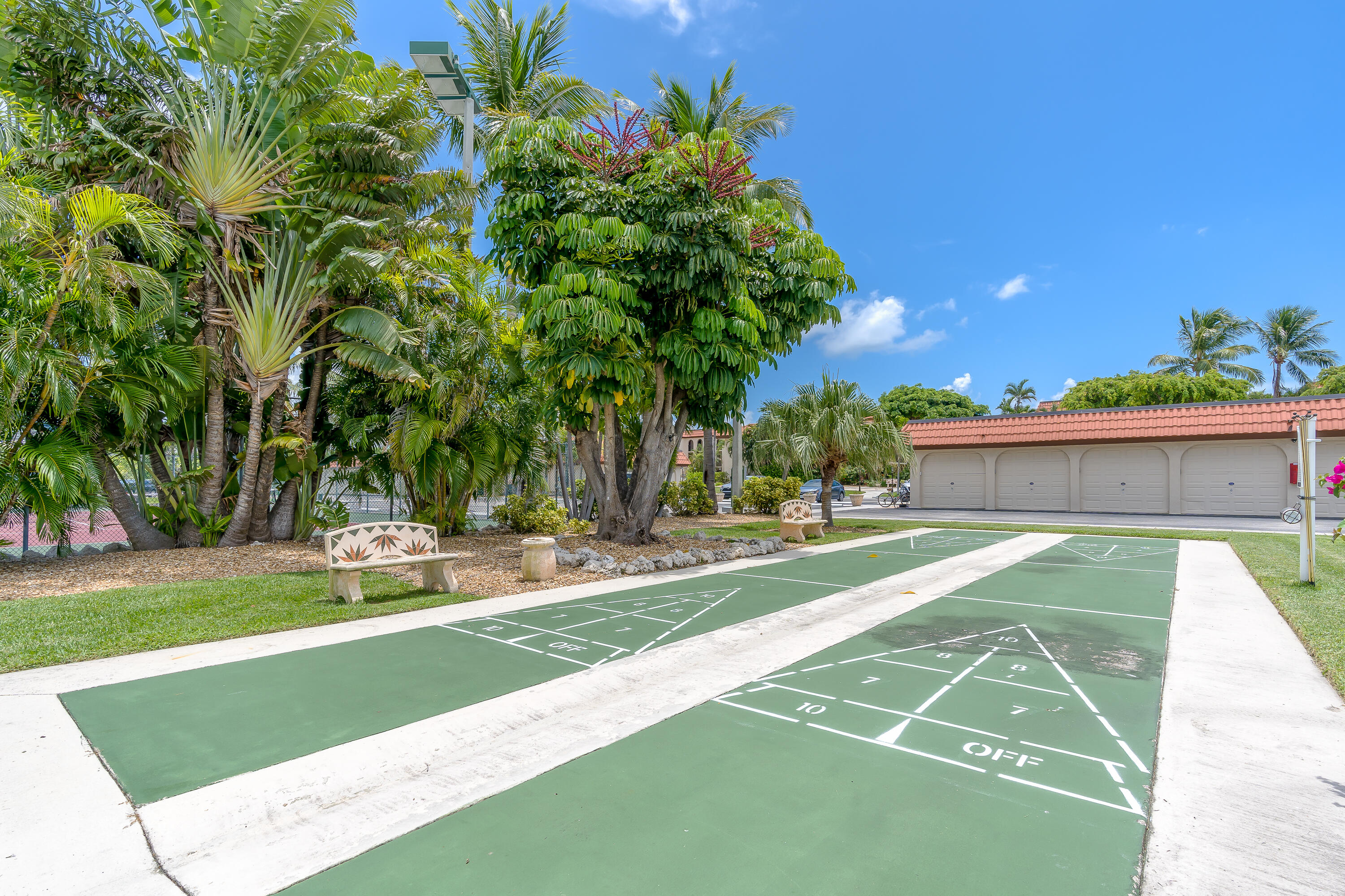 1001 W Ocean Drive, 2-203 Property Photo 47