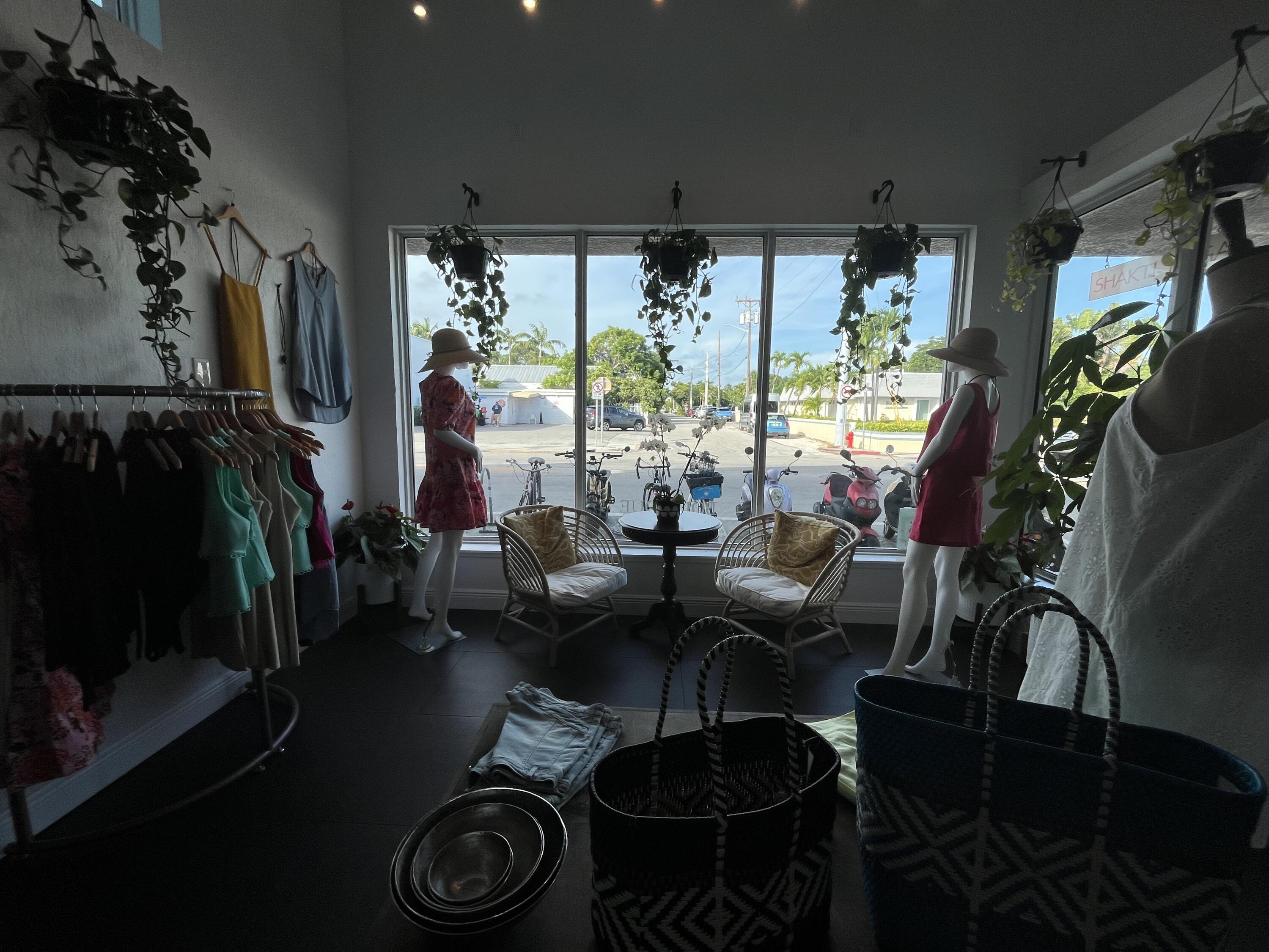 1114 White Street Property Photo 10