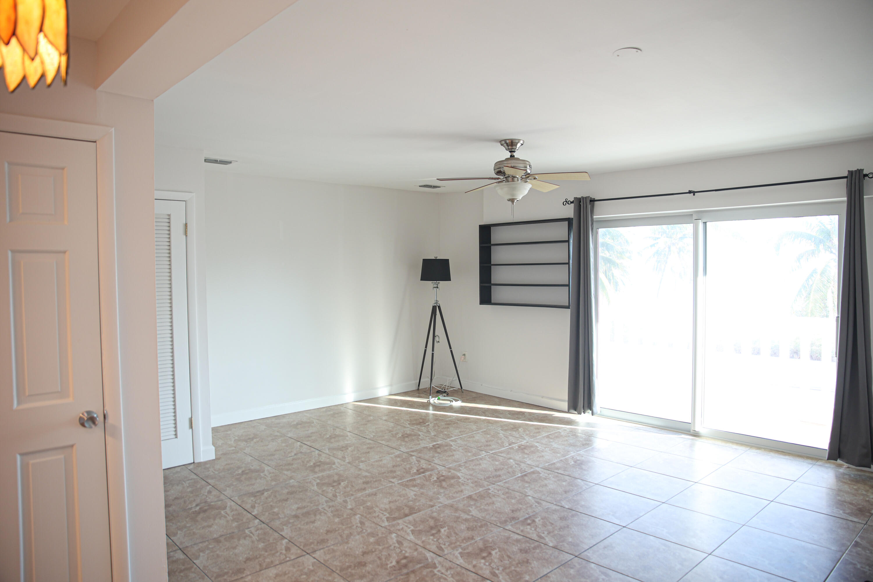 2601 S Roosevelt Boulevard, 305a Property Photo 5