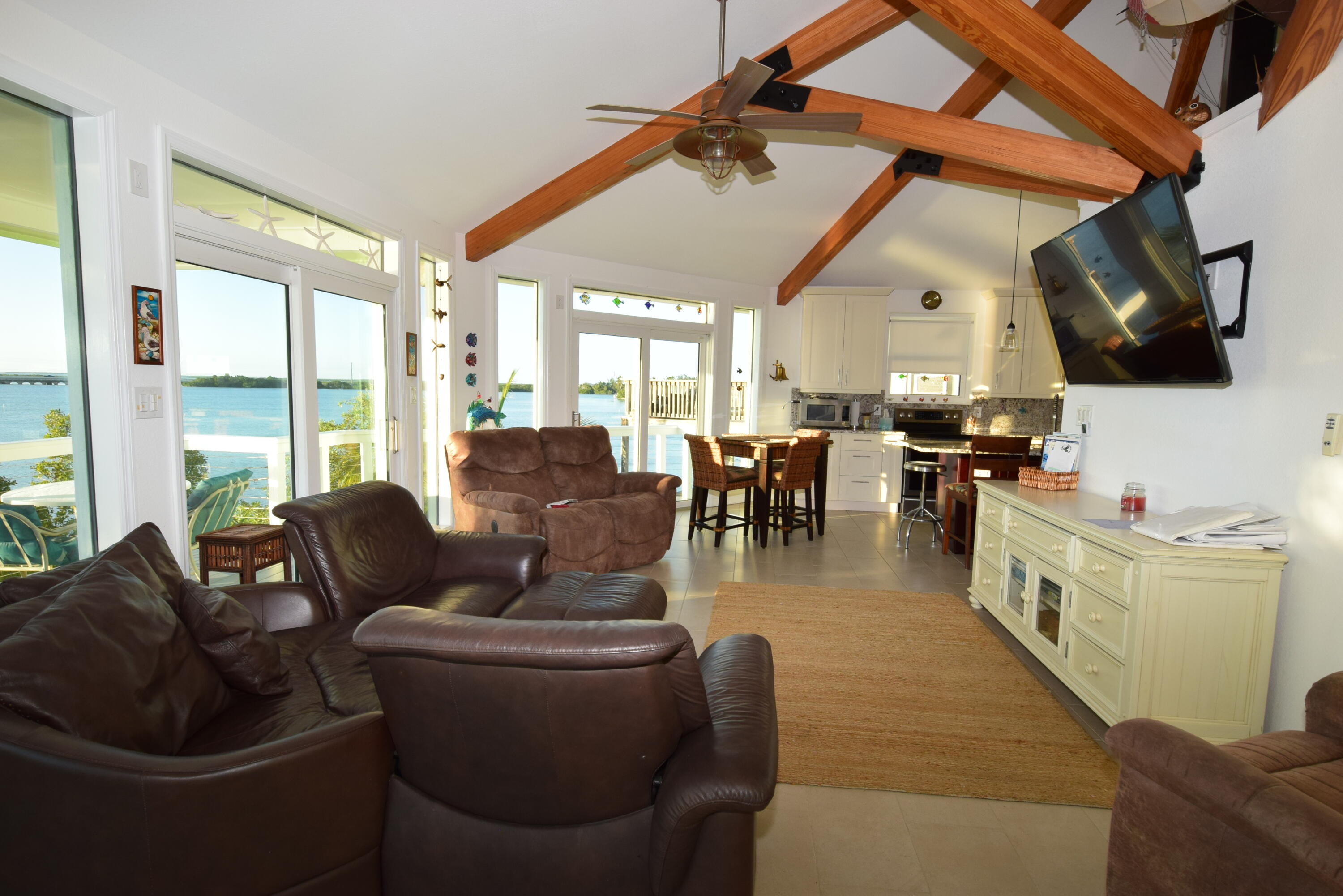 76 Palm Drive Property Photo 2