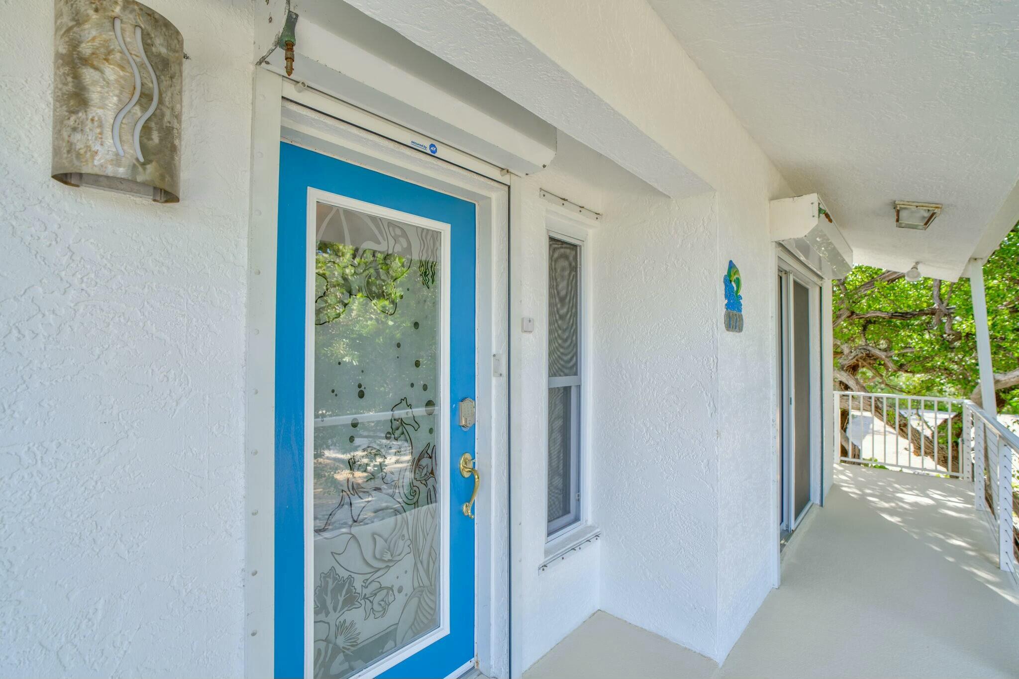 1073 Long Beach Drive Property Photo 9