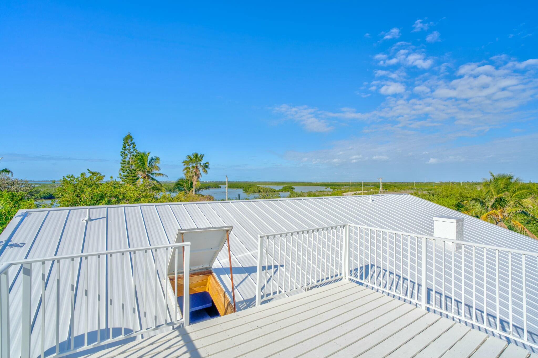1073 Long Beach Drive Property Photo 36