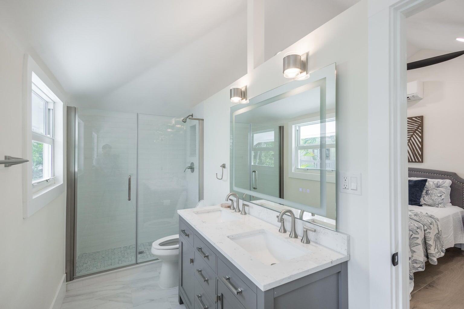 1215 Grinnell Street, D Property Photo 1