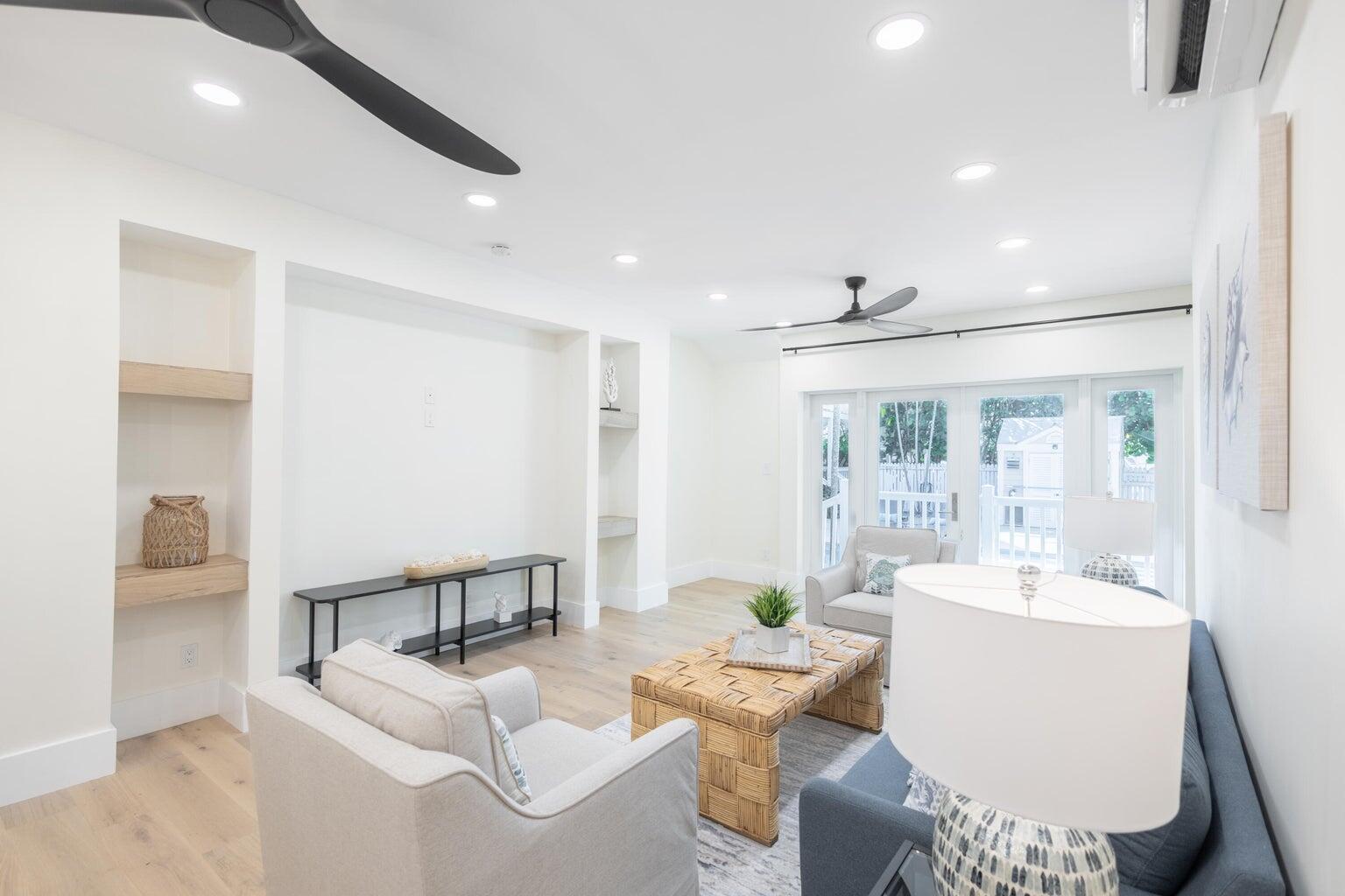 1215 Grinnell Street, D Property Photo 6