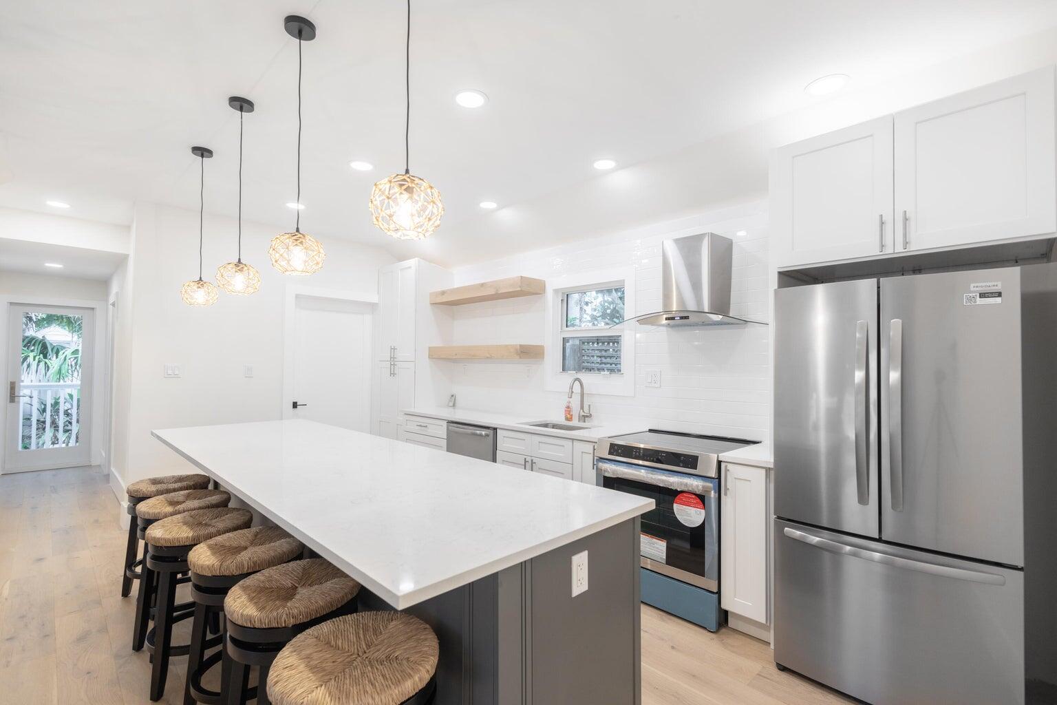 1215 Grinnell Street, D Property Photo 9