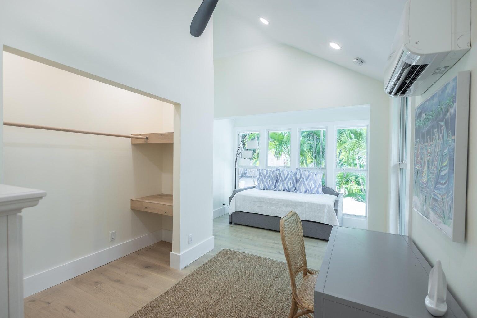 1215 Grinnell Street, D Property Photo 15