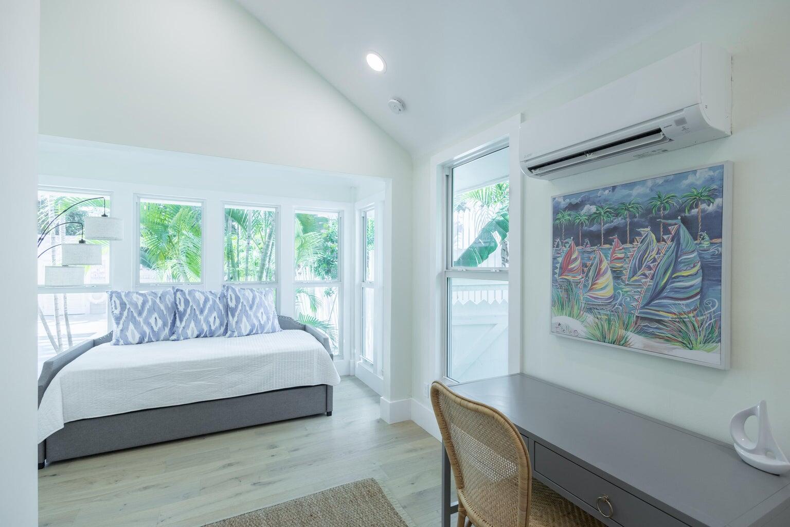 1215 Grinnell Street, D Property Photo 16