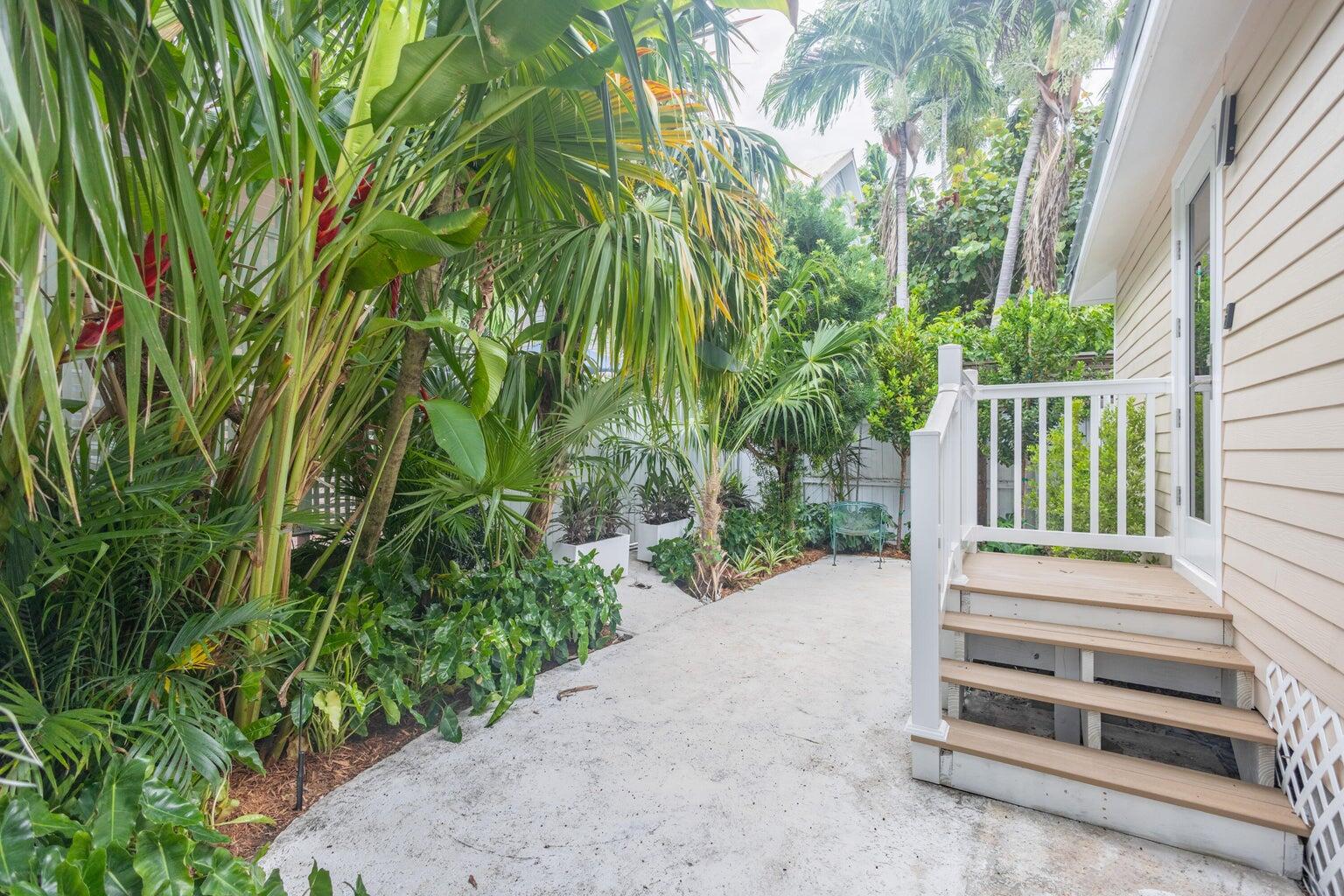 1215 Grinnell Street, D Property Photo 27