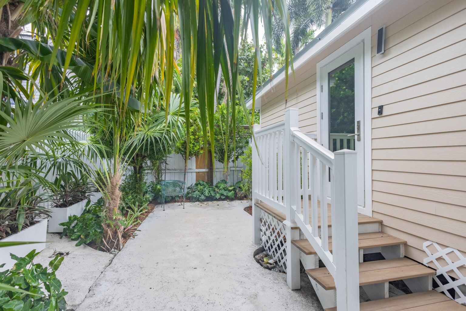 1215 Grinnell Street, D Property Photo 28