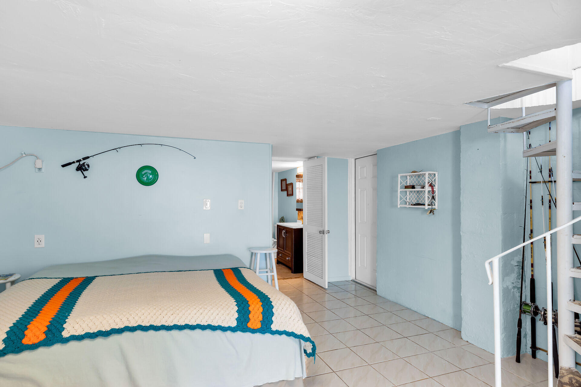 25161 Center Street Property Photo 8