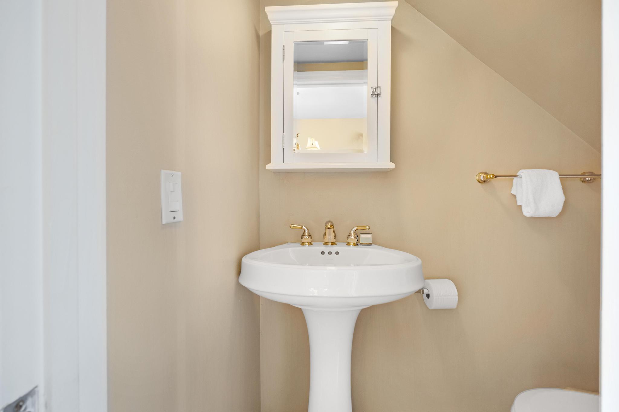 2104 Marina Villa Drive Property Photo 21