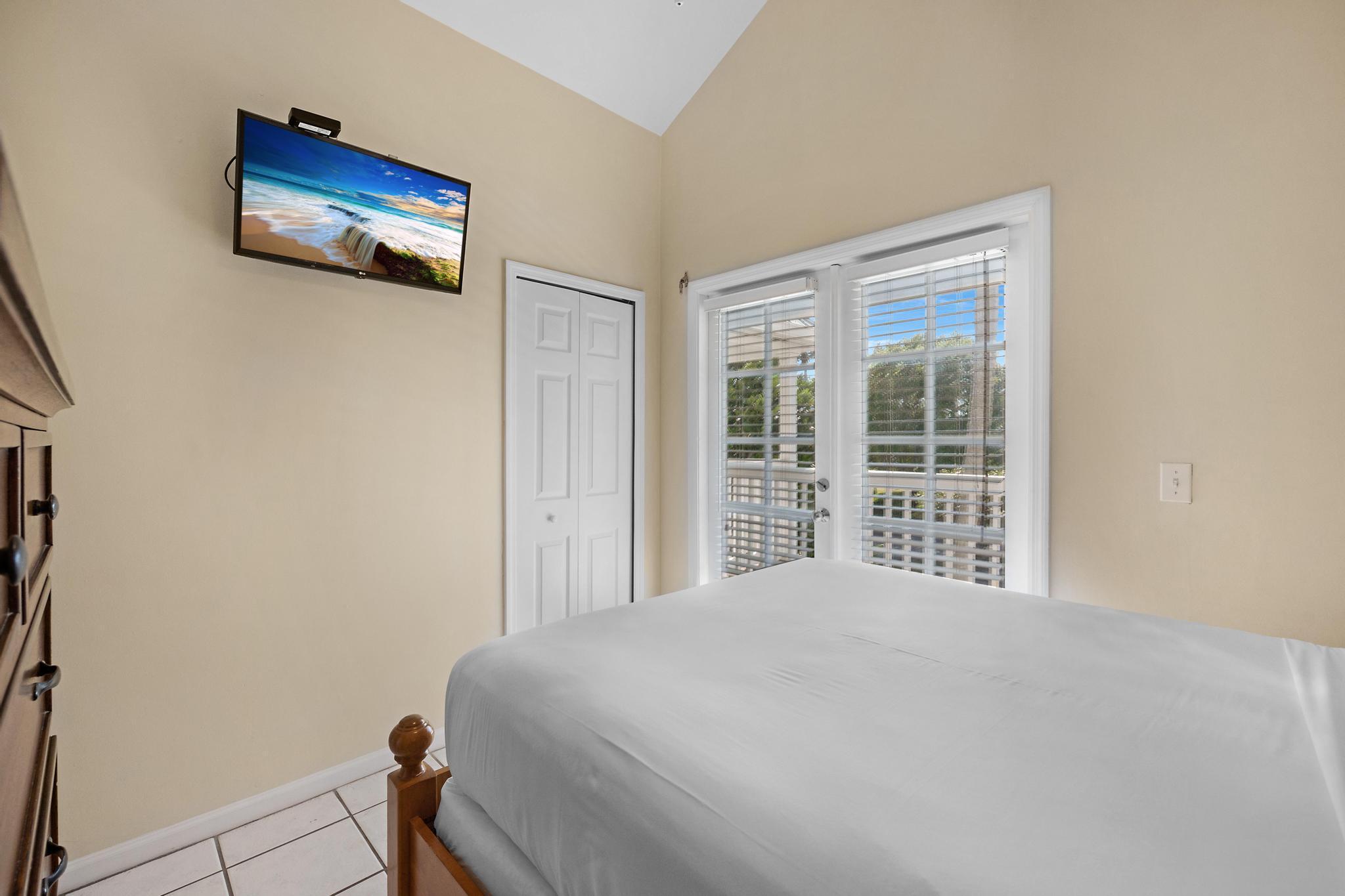 2104 Marina Villa Drive Property Photo 38