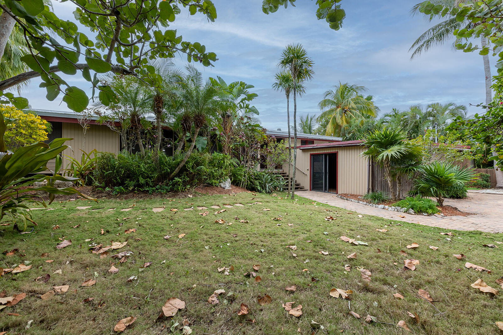 17338 E Dolphin Street Property Photo 25