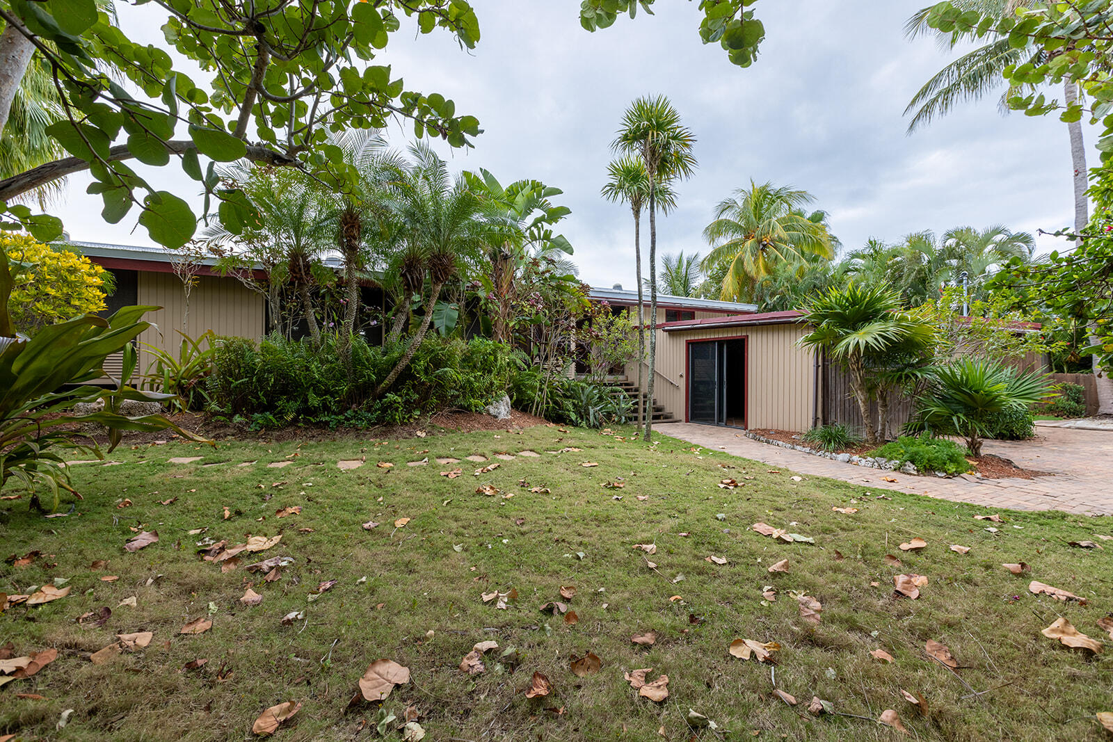 17338 E Dolphin Street Property Photo 26