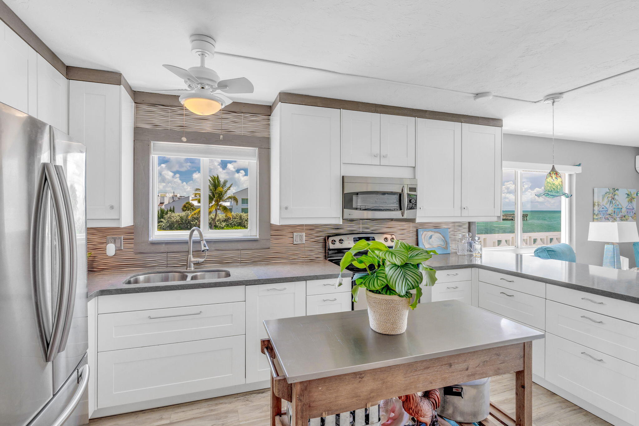 755 W Ocean Drive, 5 Property Photo 9