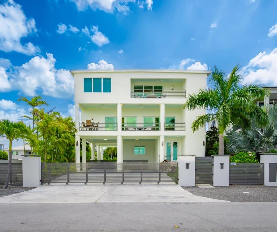 24 Floral Avenue Property Photo 1