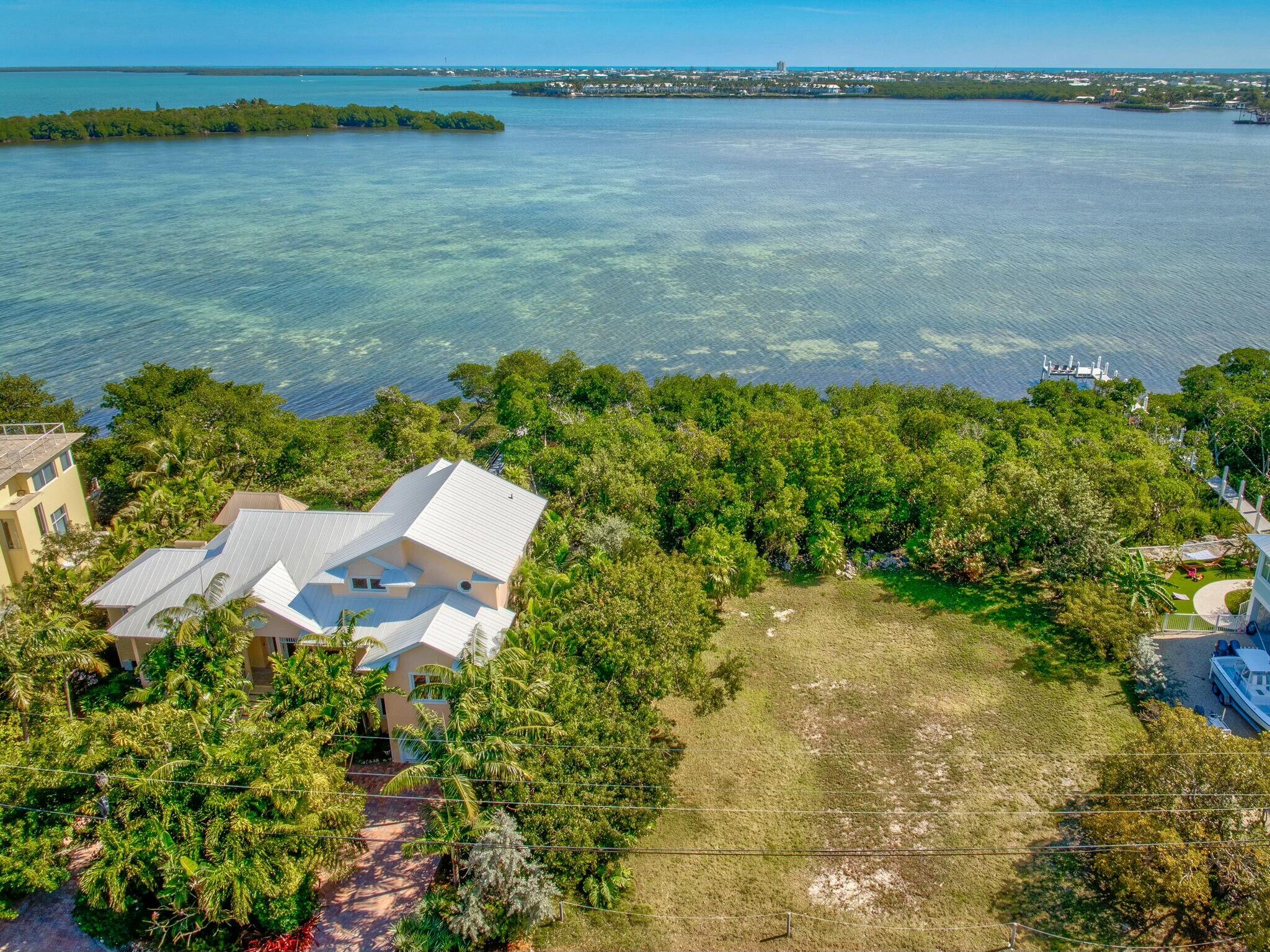 339 Stirrup Key Boulevard Property Photo 3