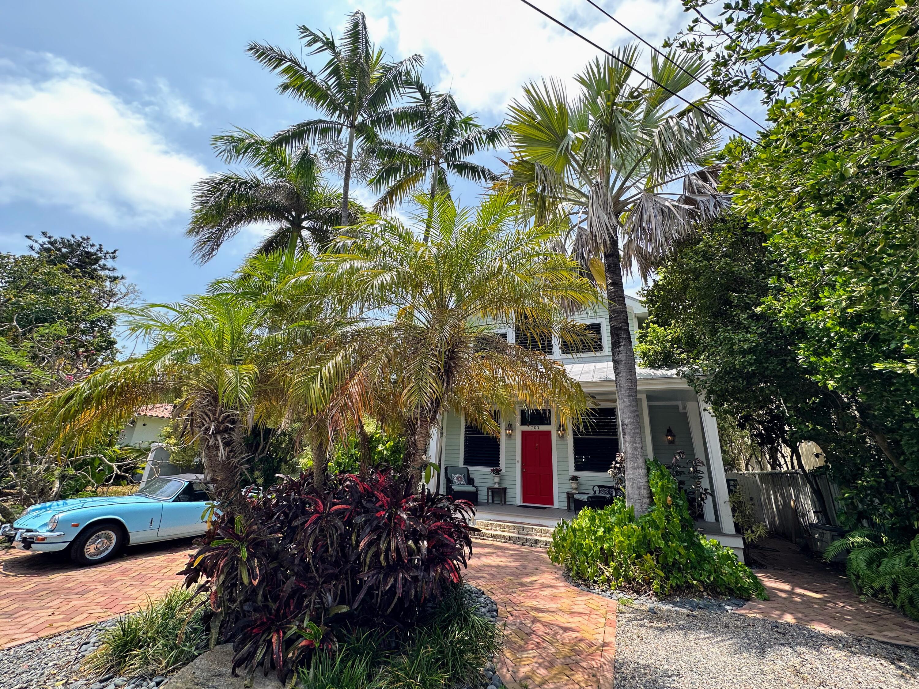 707 Washington Street Property Photo 1