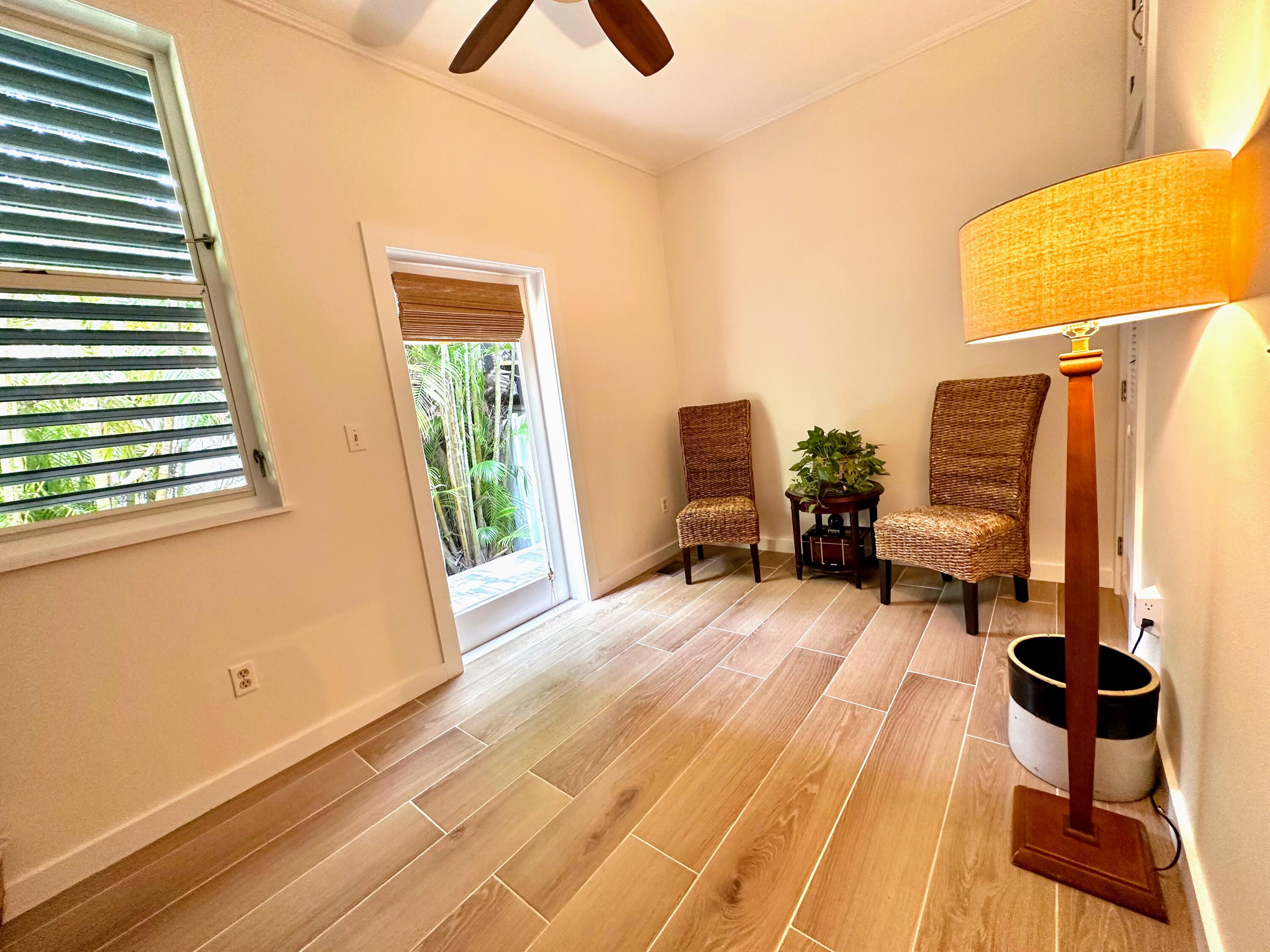 707 Washington Street Property Photo 16