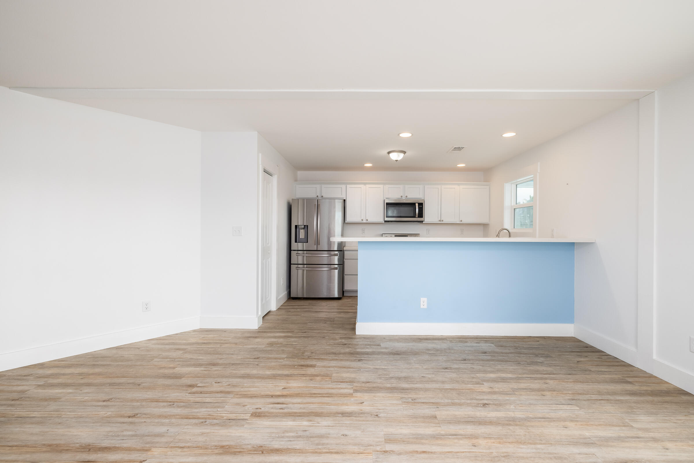 718 Garden State Lane Property Photo 6