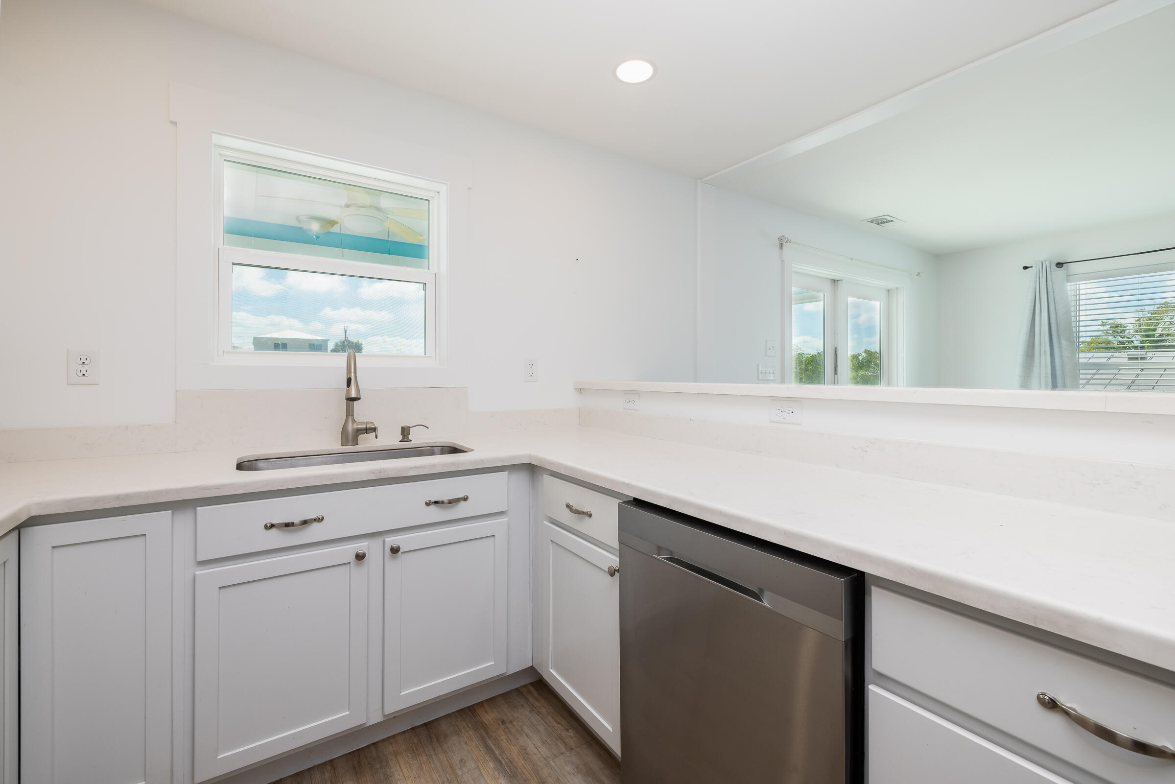 718 Garden State Lane Property Photo 13