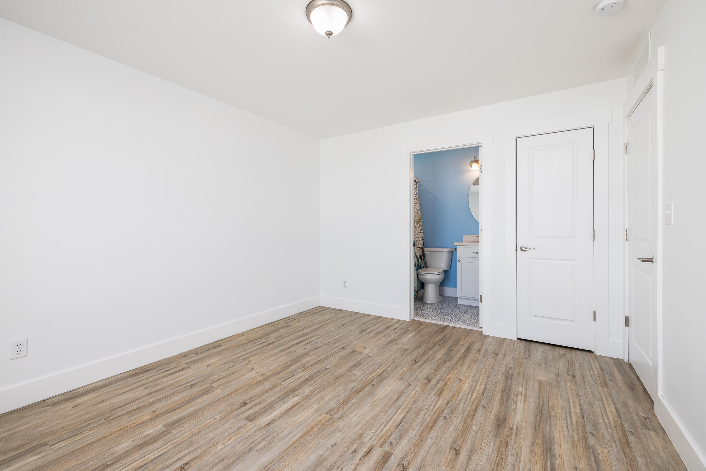 718 Garden State Lane Property Photo 17