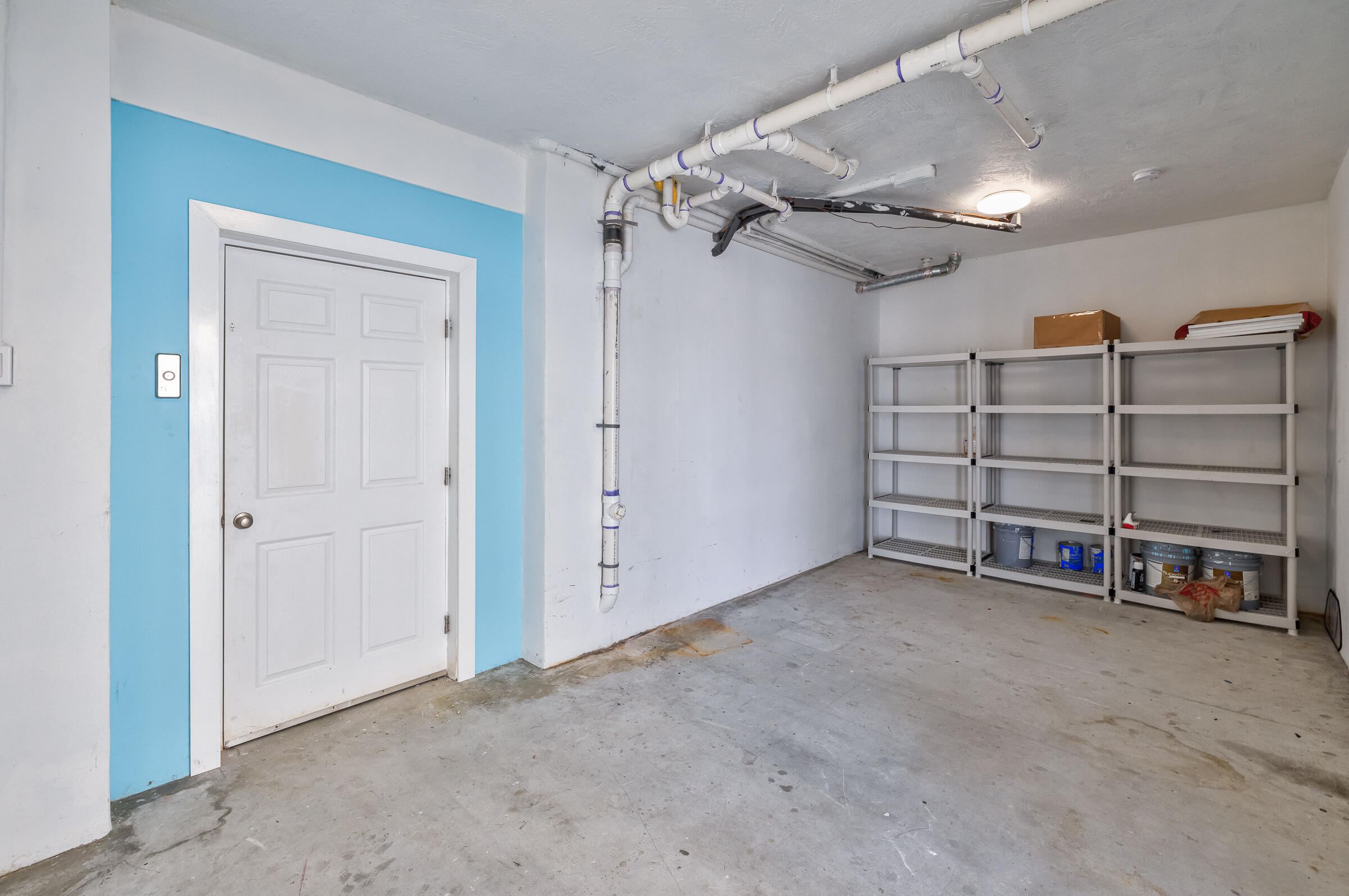 718 Garden State Lane Property Photo 36