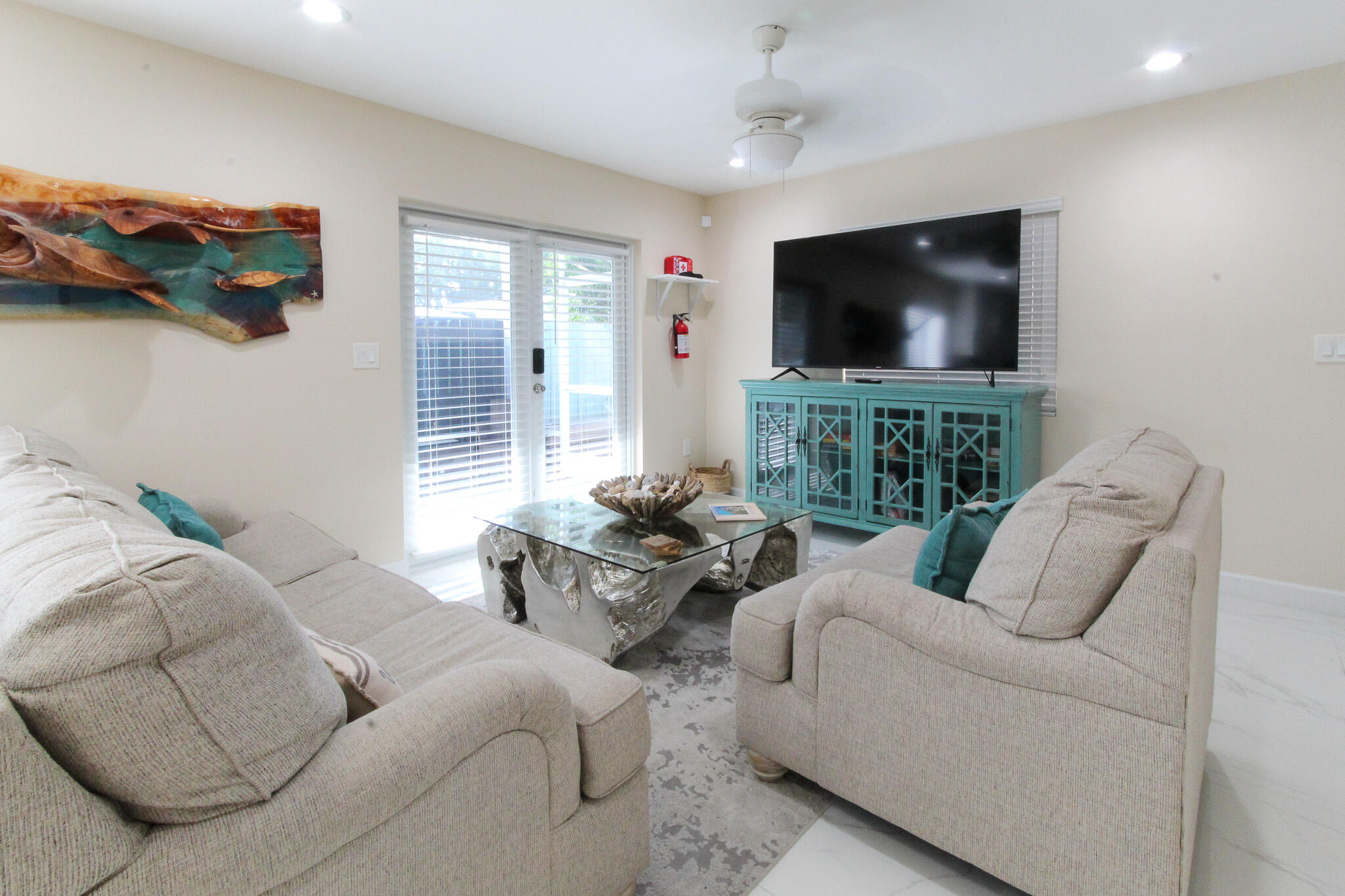 80 Le Grand Drive Property Photo 6