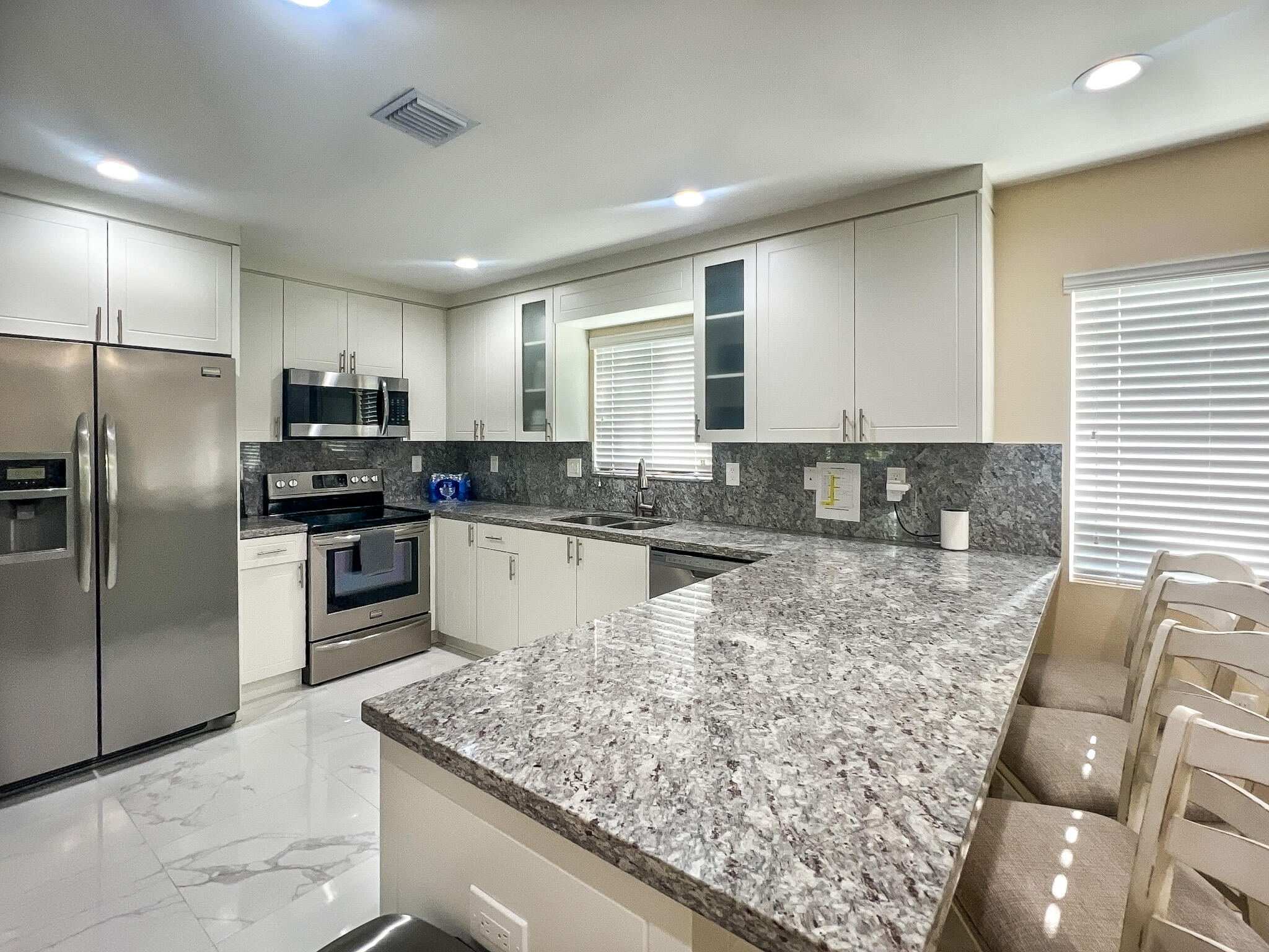 80 Le Grand Drive Property Photo 9
