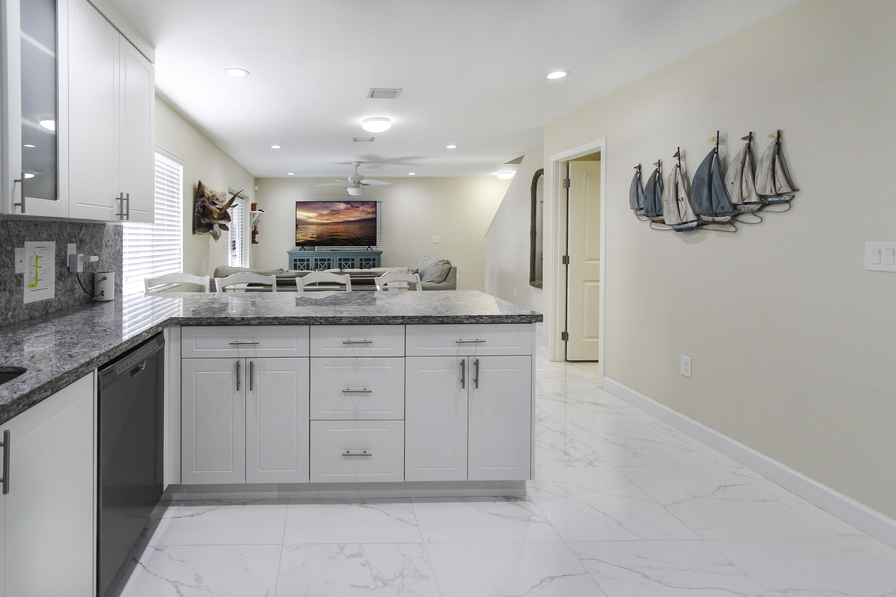80 Le Grand Drive Property Photo 13
