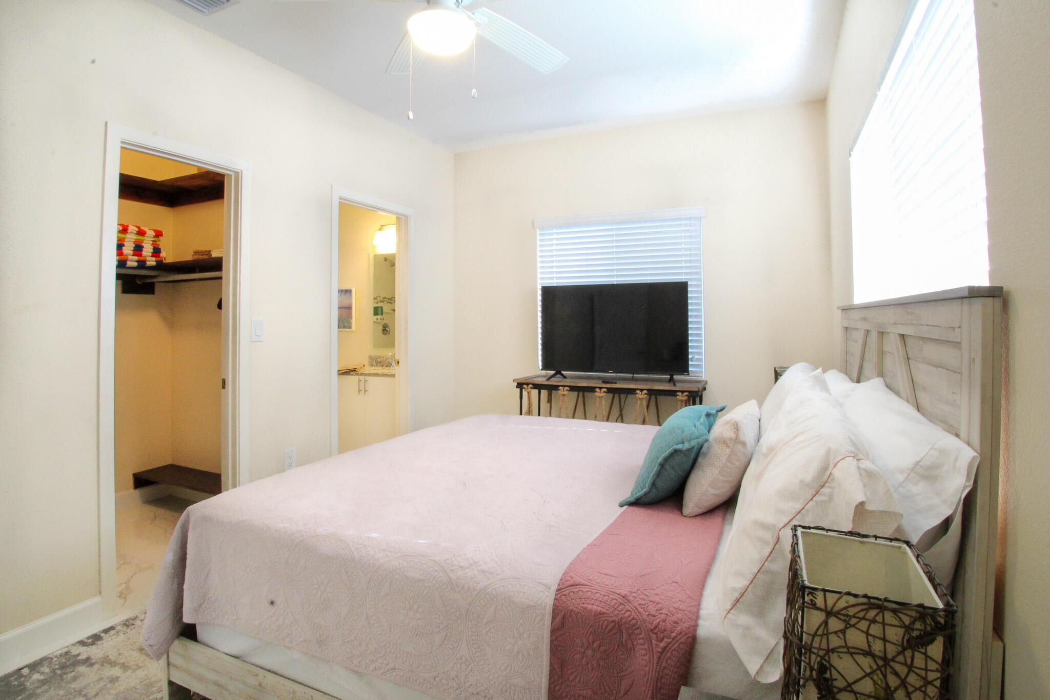 80 Le Grand Drive Property Photo 17