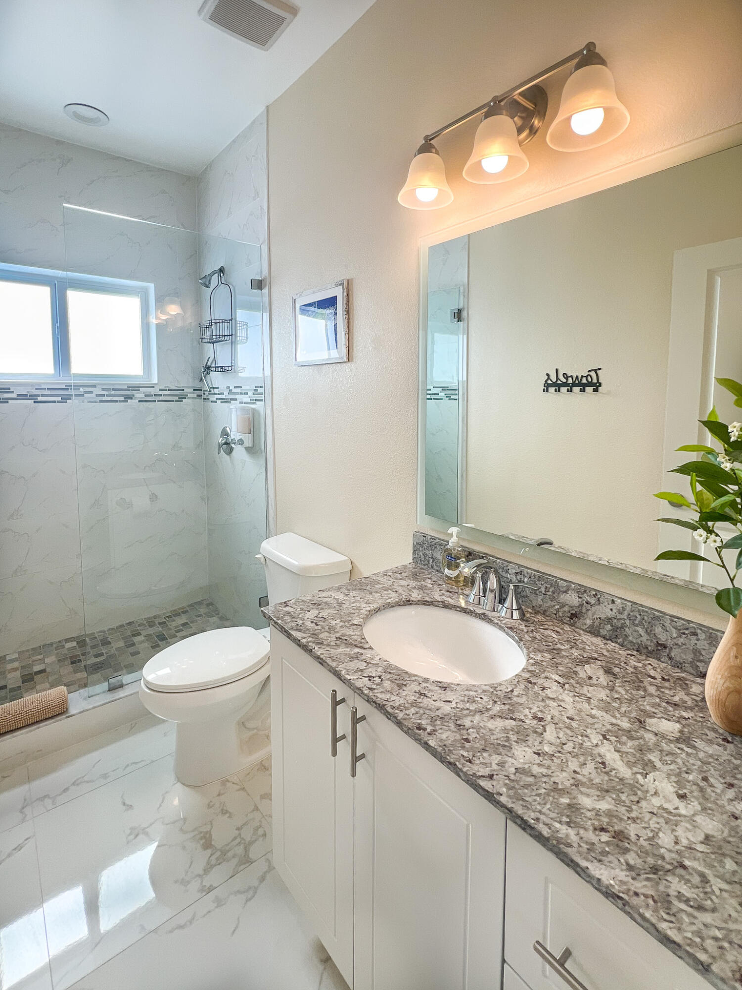 80 Le Grand Drive Property Photo 23