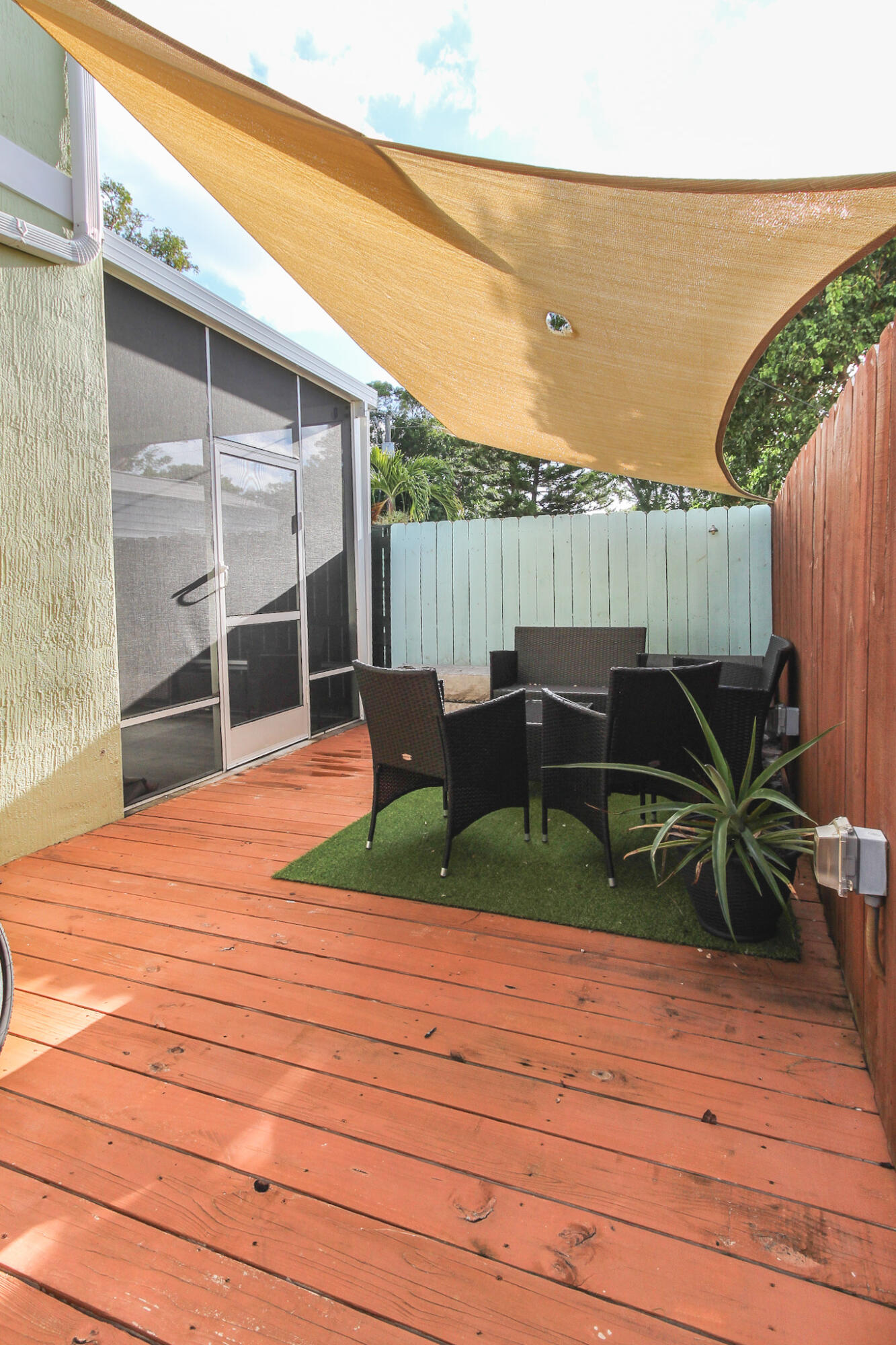 80 Le Grand Drive Property Photo 33