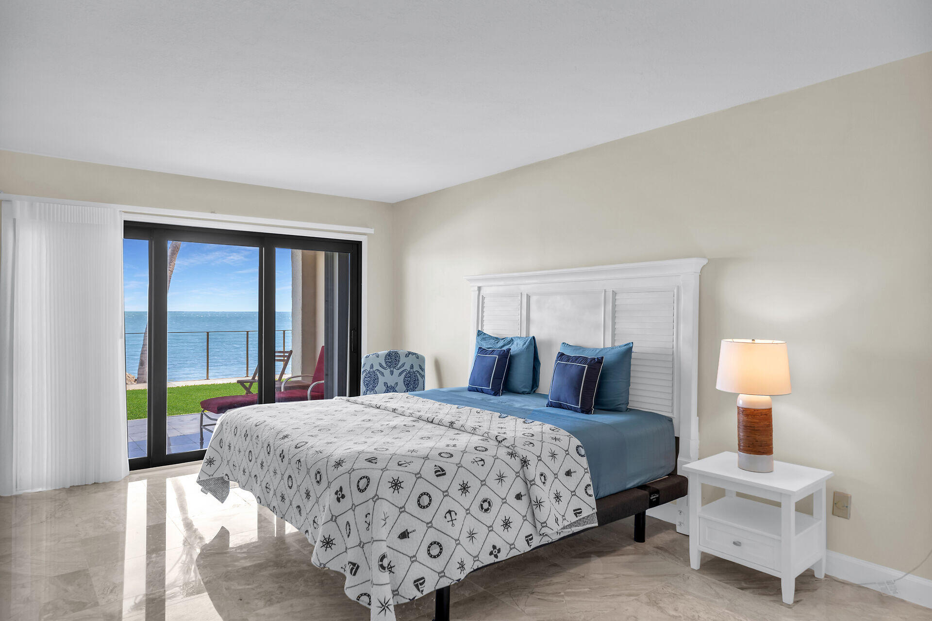 1001 W Ocean Drive, 1-105 Property Photo 13