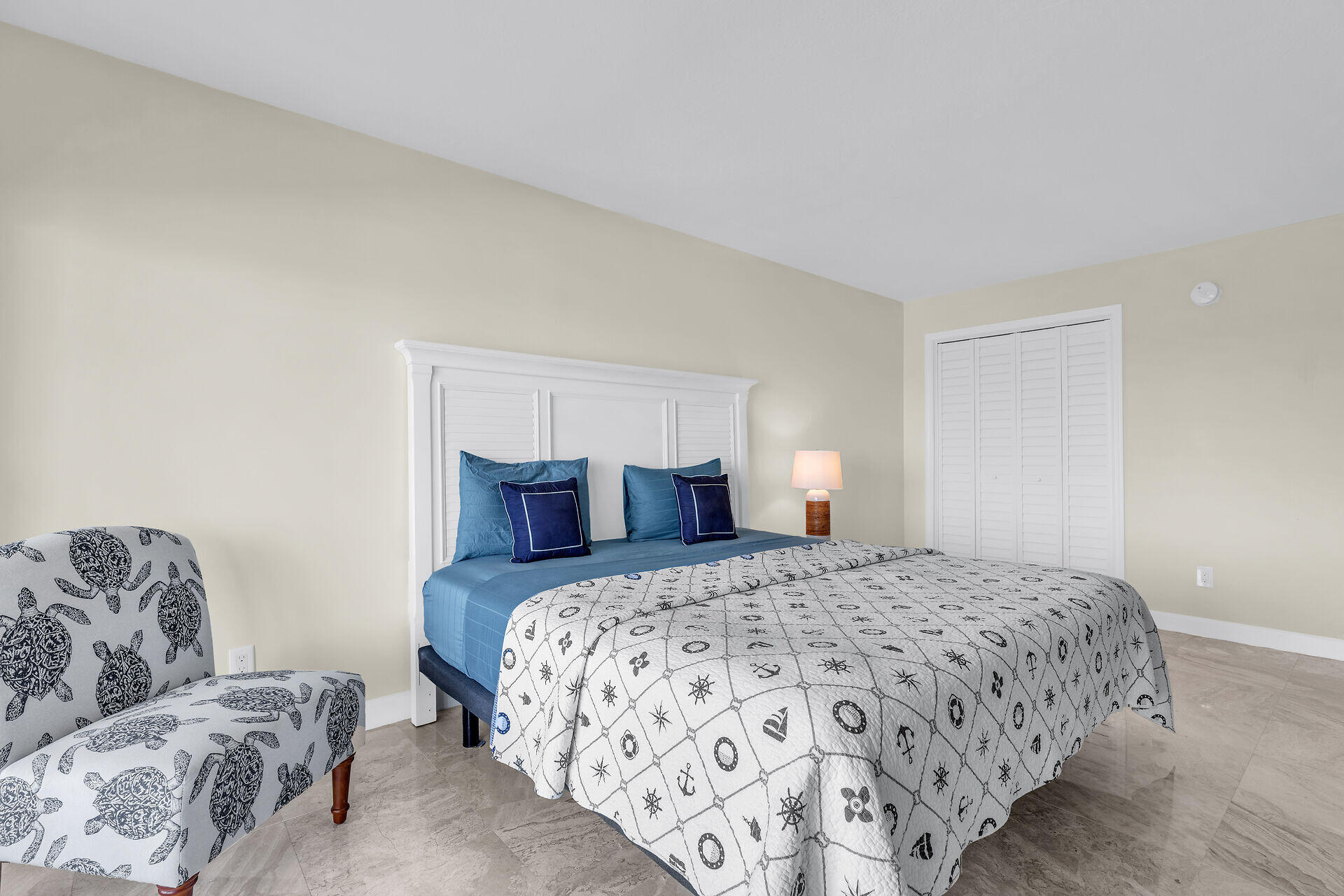 1001 W Ocean Drive, 1-105 Property Photo 16